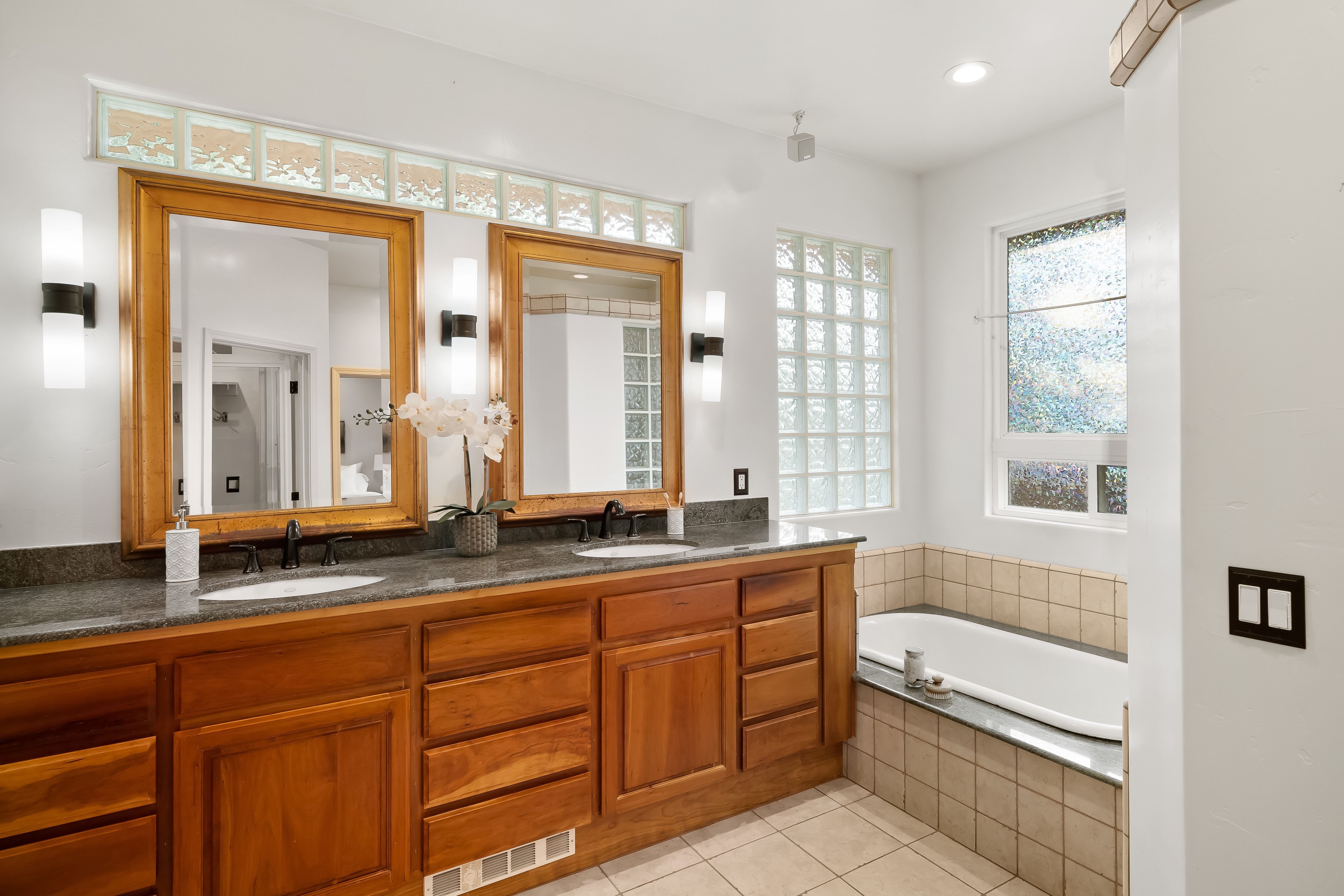  Northwest Atascadero Meiditerranean-Style Home - 物件實景