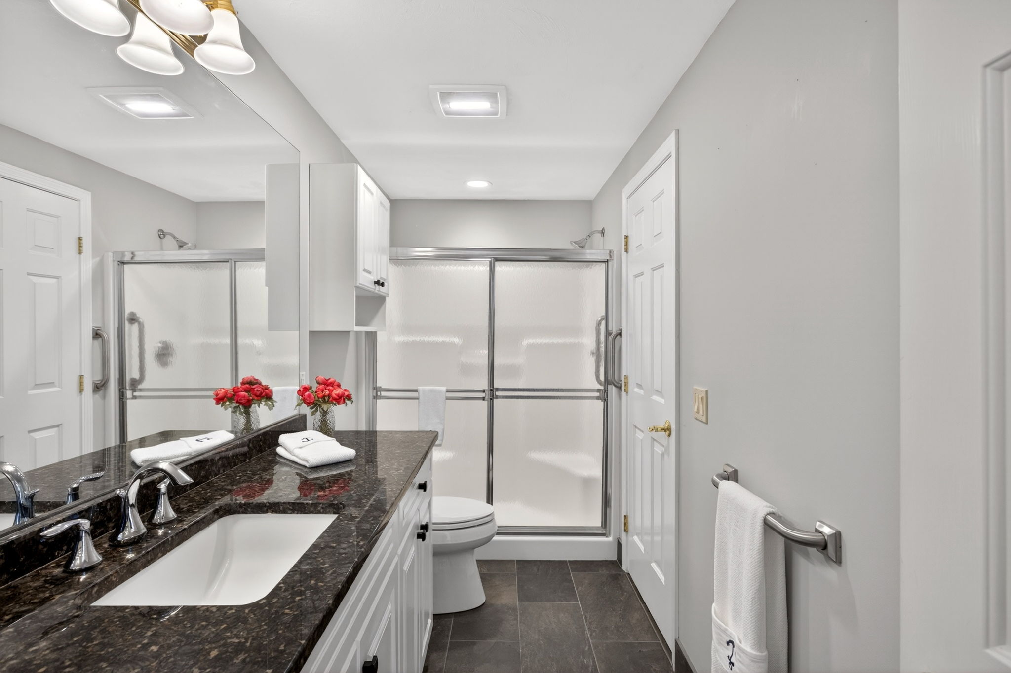  24 W Woods Circle, Yarmouth Port, MA, 02675 - 物件實景