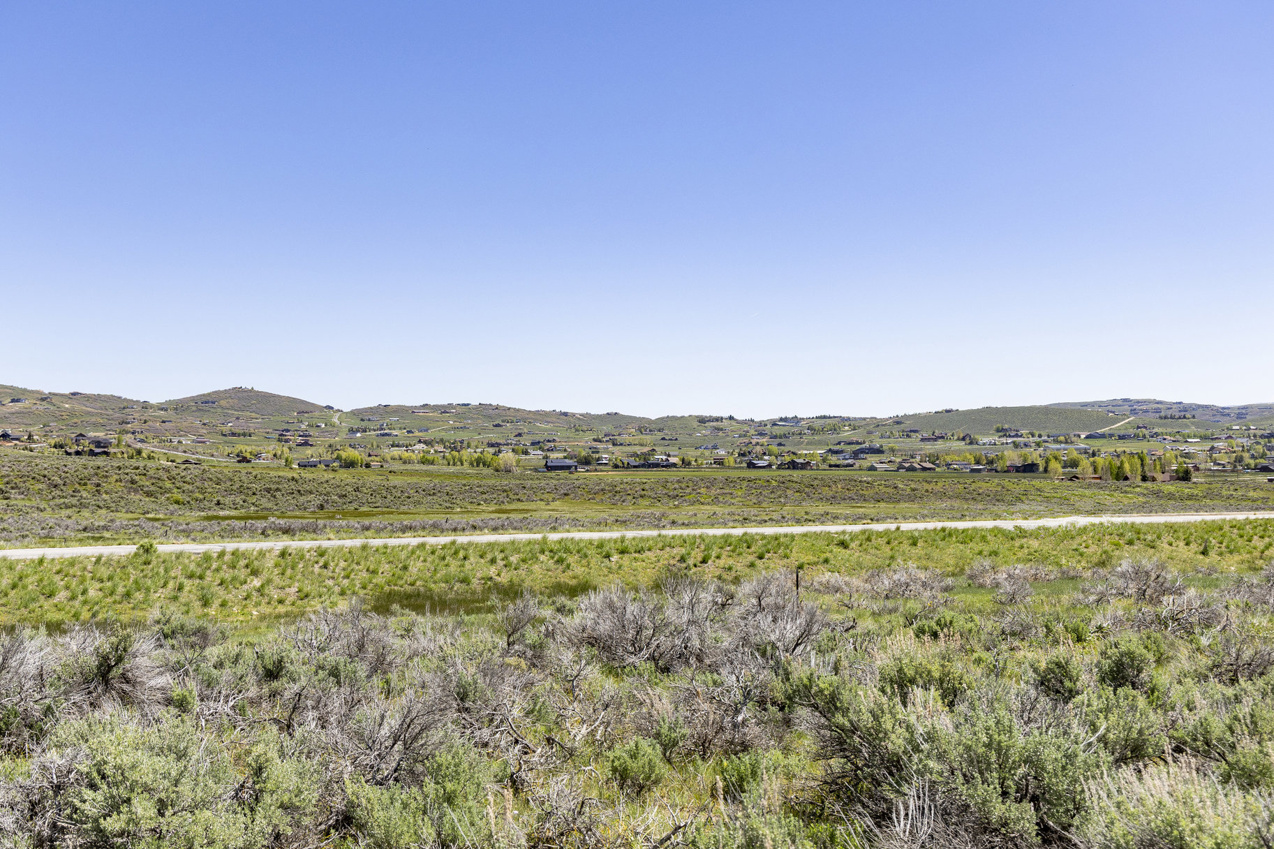 South-facing, Flat Lot on the 4th Green at Glenwild with Ski Resort Views - 物件實景