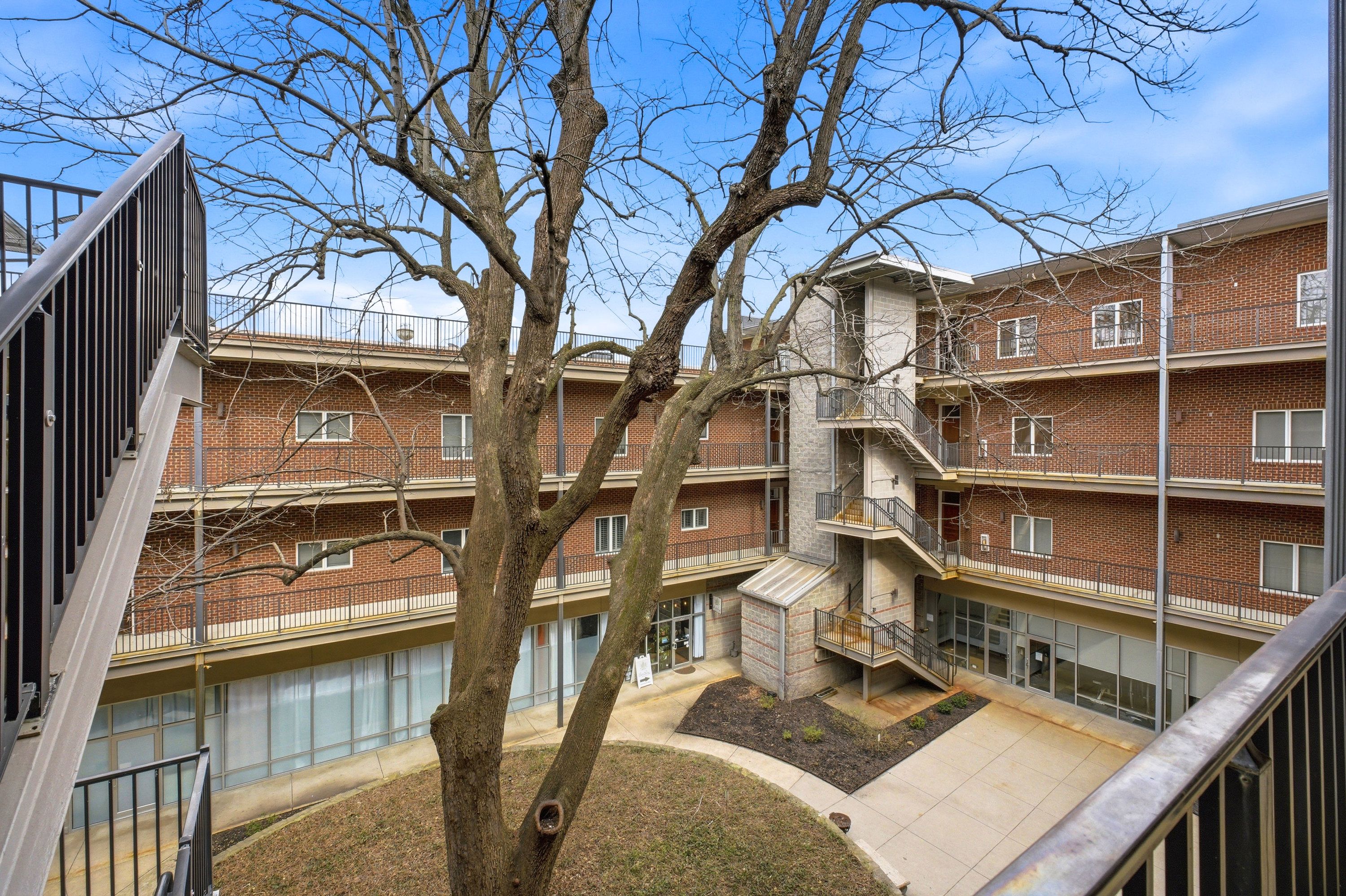  2011 Frankfort Avenue 303, Louisville, KY 40206 - 物件實景