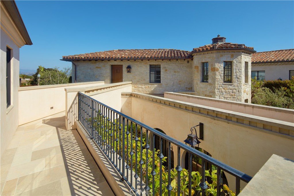 Dana Point, California, 92629, United States, 4 Bedrooms Bedrooms, ,6 BathroomsBathrooms,Residential,For Sale,1804585
