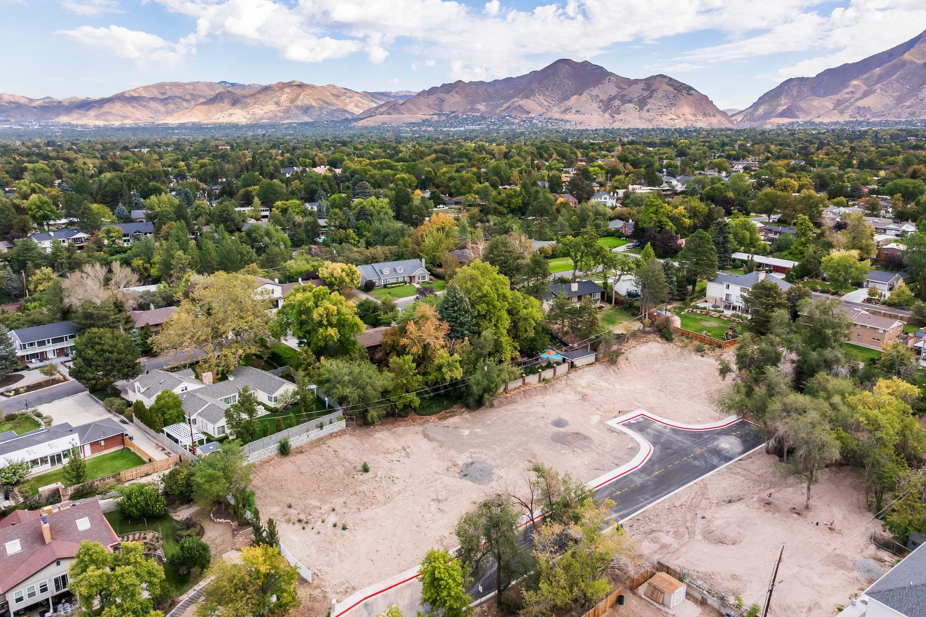  Build New in the Heart of Millcreek - 物件實景