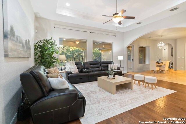 Garden Ridge, Texas, 78266, United States, 3 Bedrooms Bedrooms, ,3 BathroomsBathrooms,Residential,For Sale,1989506