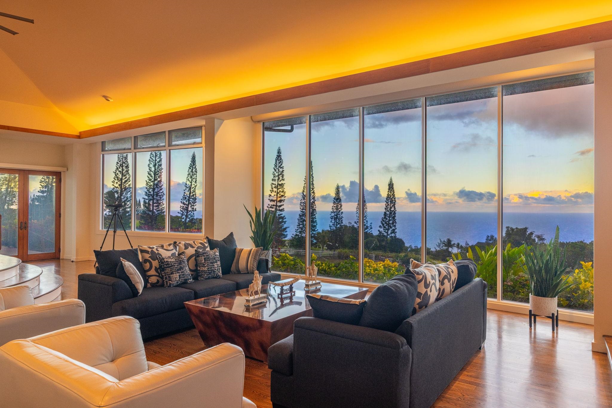 Wailuku, Hawaii, 96793, United States, 4 Bedrooms Bedrooms, ,6 BathroomsBathrooms,Residential,For Sale,1998194