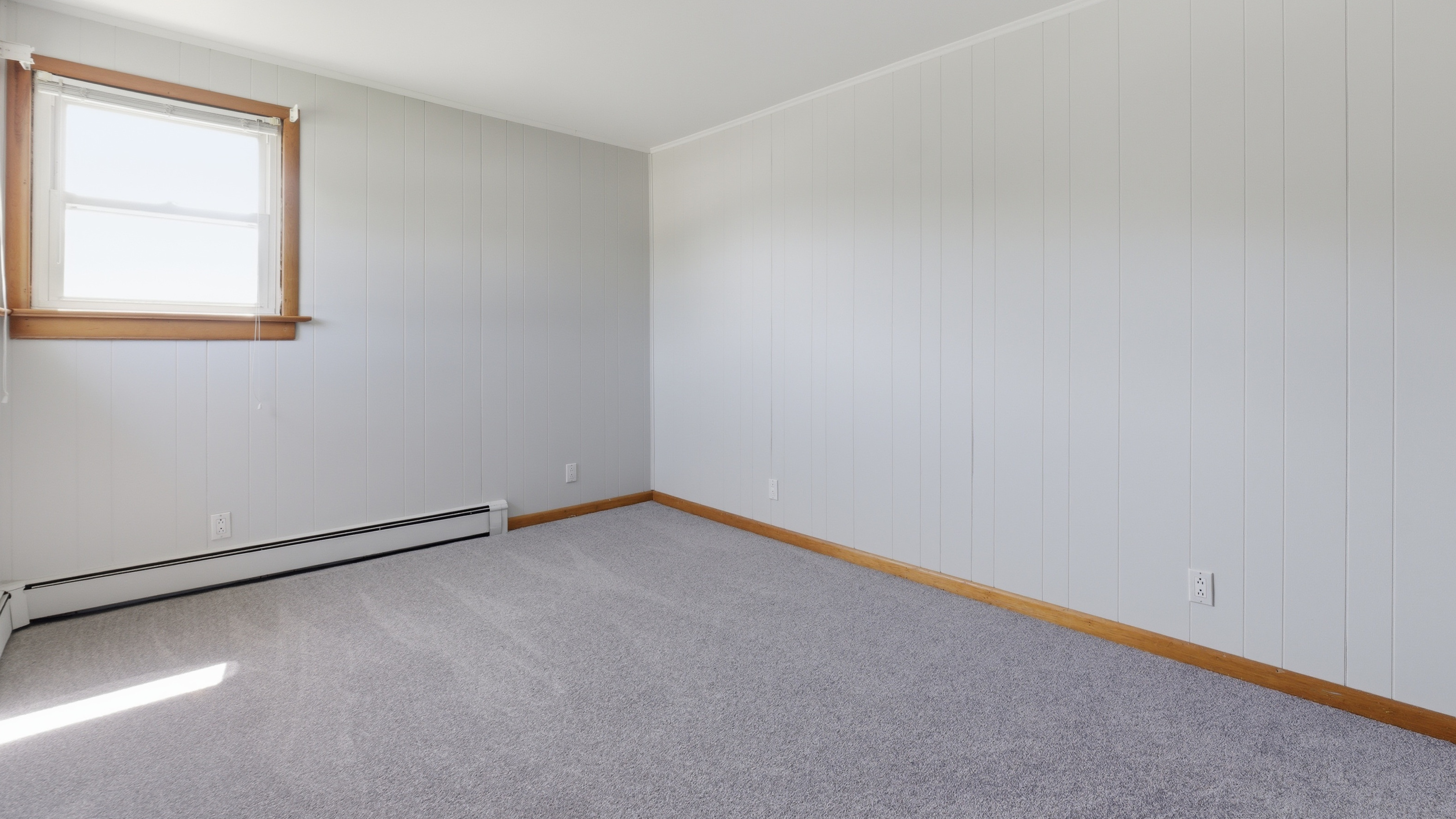  First Time Offered: Well-Maintained Split-Level on a Beautiful Berkshire Lot - 物件實景