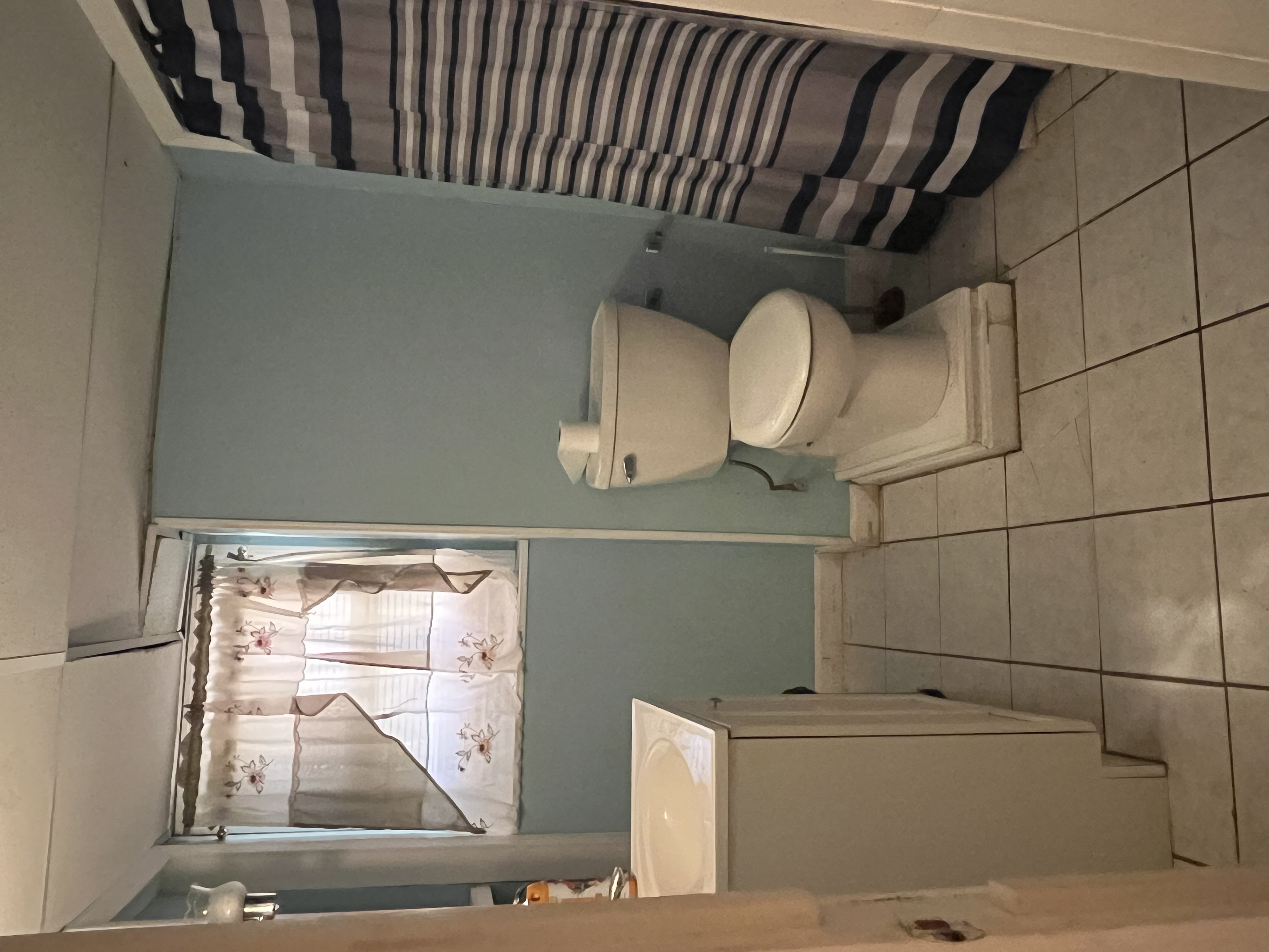 North Providence, Rhode Island, 02911, United States, 4 Bedrooms Bedrooms, ,4 BathroomsBathrooms,Residential,For Sale,1981959