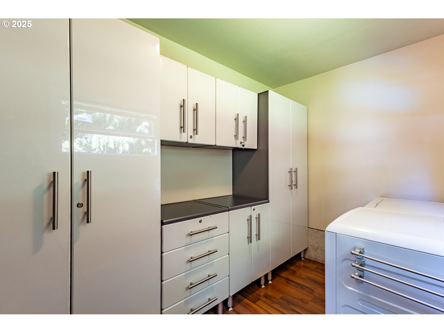Vancouver, Washington, 98663, United States, 3 Bedrooms Bedrooms, ,1 BathroomBathrooms,Residential,For Sale,1846547
