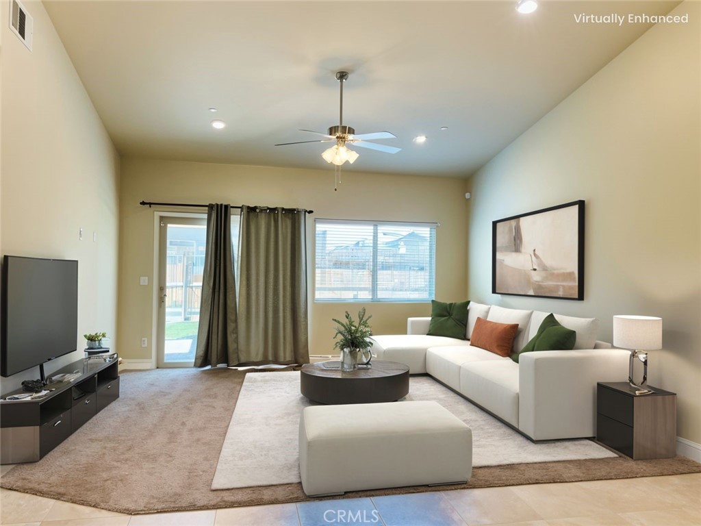 Clovis, California, 93619, United States, 3 Bedrooms Bedrooms, ,2 BathroomsBathrooms,Residential,For Sale,1919541