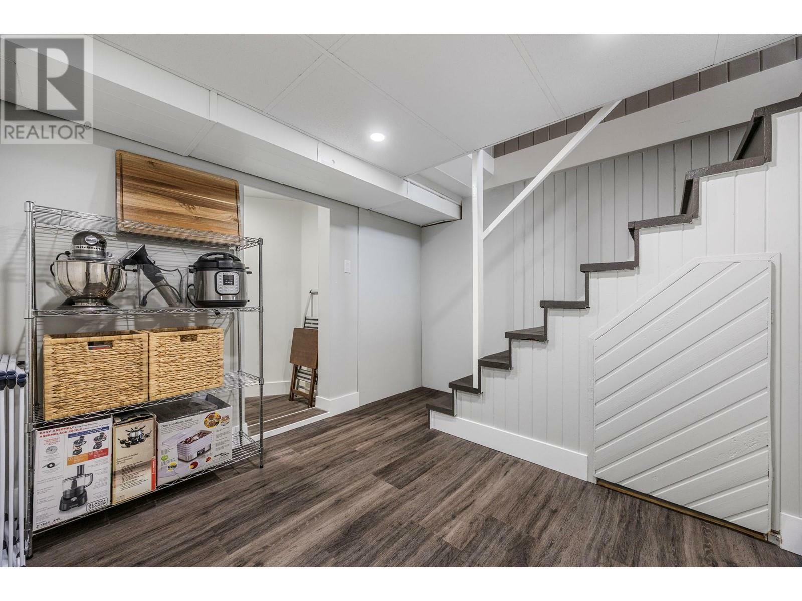 KELOWNA, British Columbia, V1Y 6A2, CA, 4 Bedrooms Bedrooms, ,3 BathroomsBathrooms,Residential,For Sale,1838696