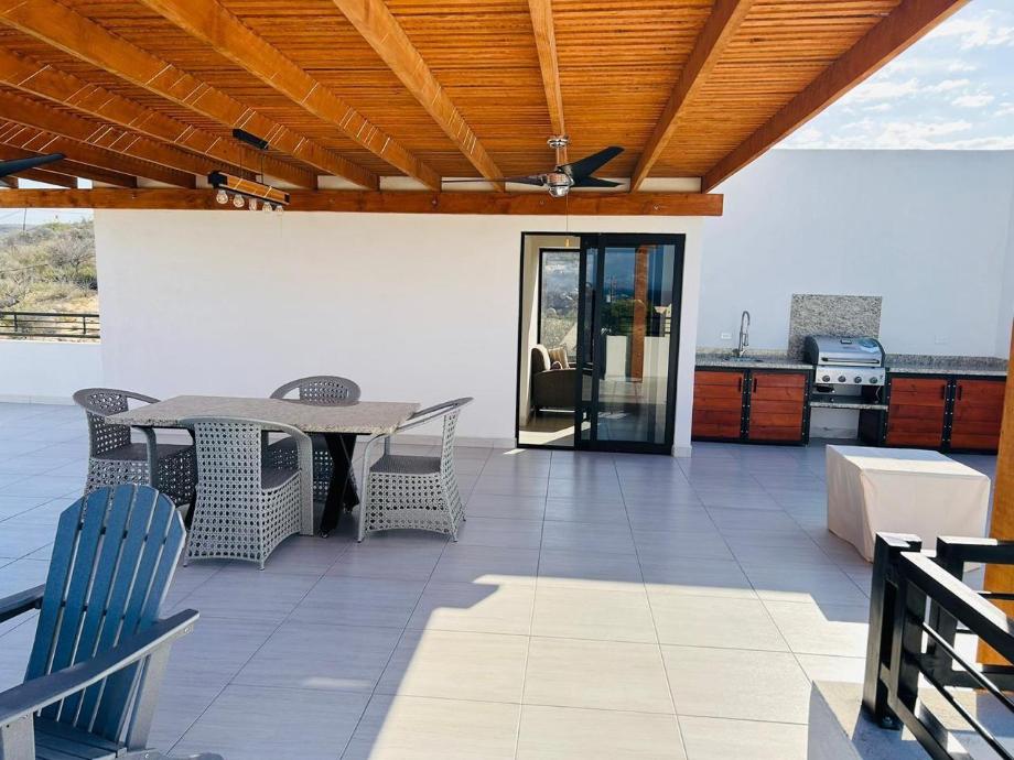 Los Cabos, Baja California Sur, 23580, Mexico, 2 Bedrooms Bedrooms, ,1 BathroomBathrooms,Residential,For Sale,1956932