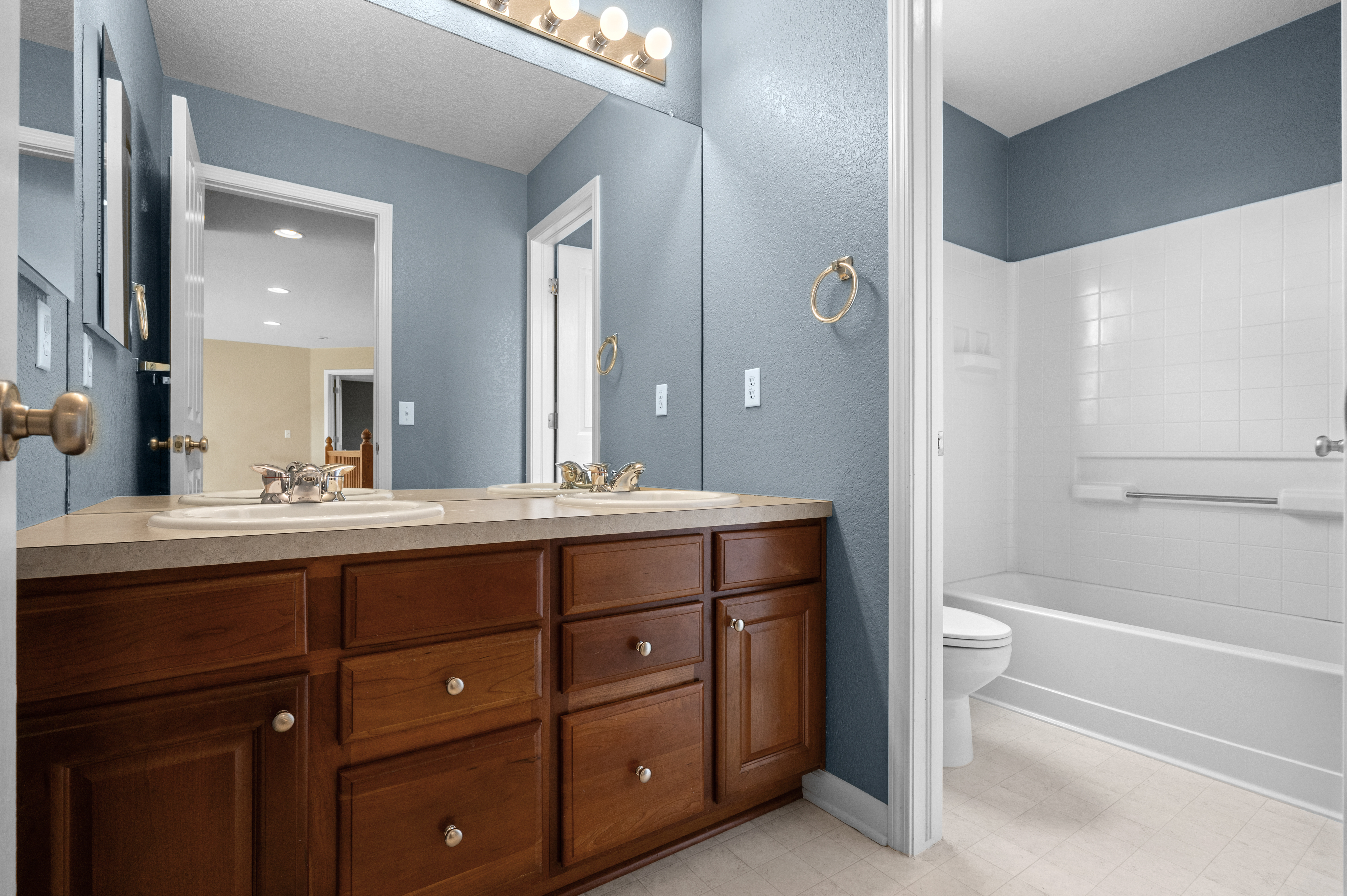  4-Bedroom Home Located Next to Black Bear Golf Club in the Villages of Parker - 物件實景