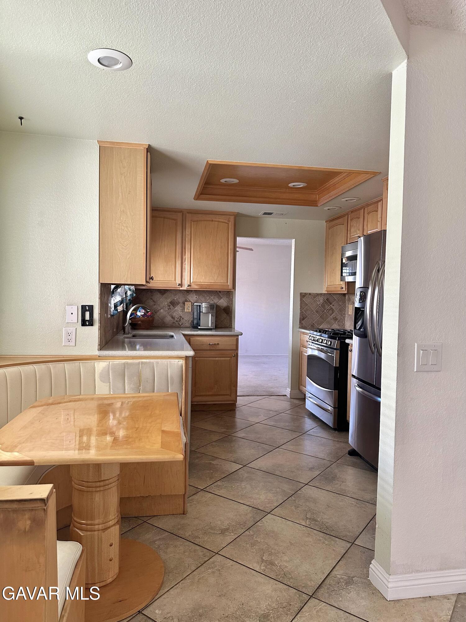 Palmdale, California, 93551, United States, 3 Bedrooms Bedrooms, ,3 BathroomsBathrooms,Residential,For Sale,1973672