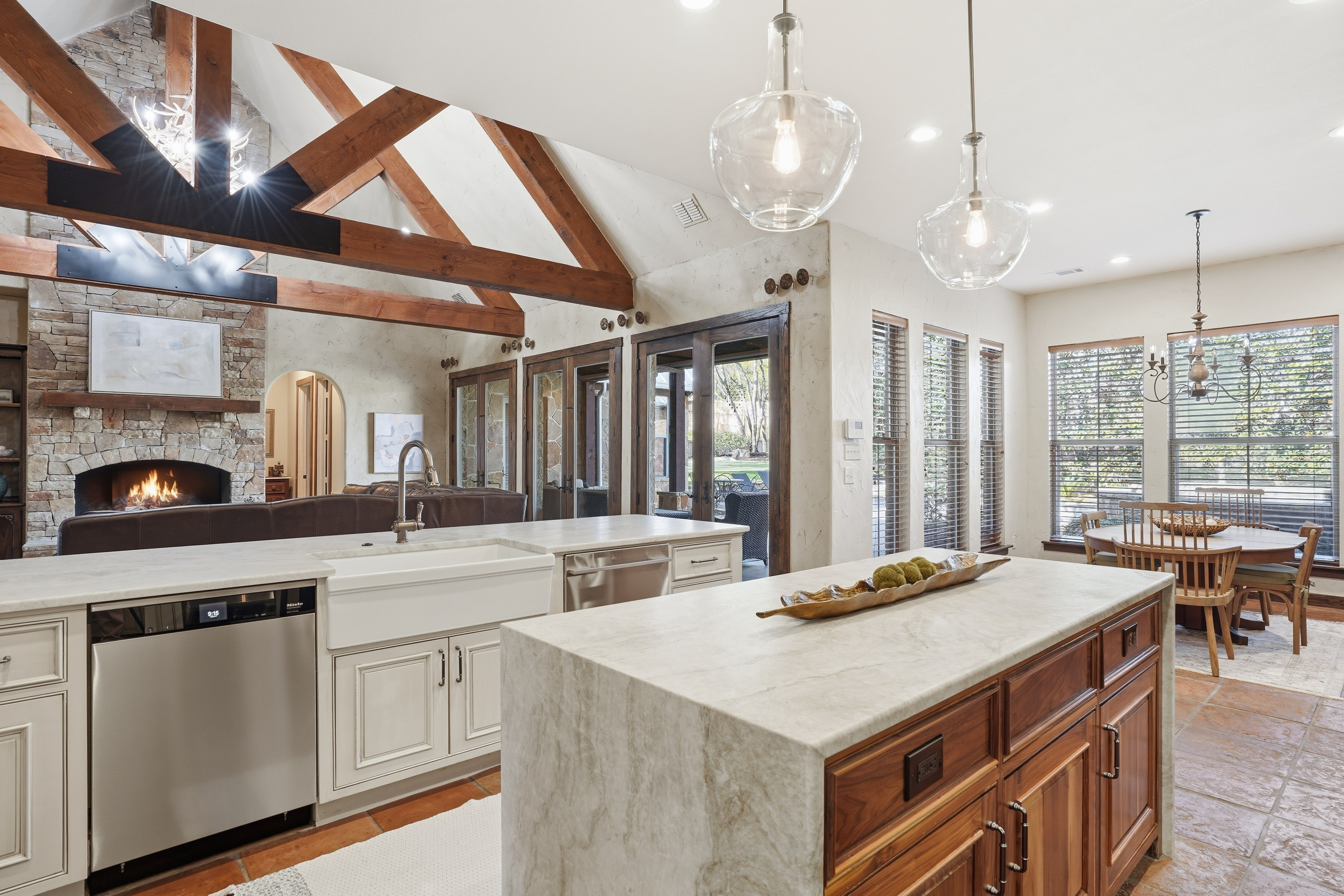  129 Trinity Bluffs, Aledo, TX, 76008 - 物件實景