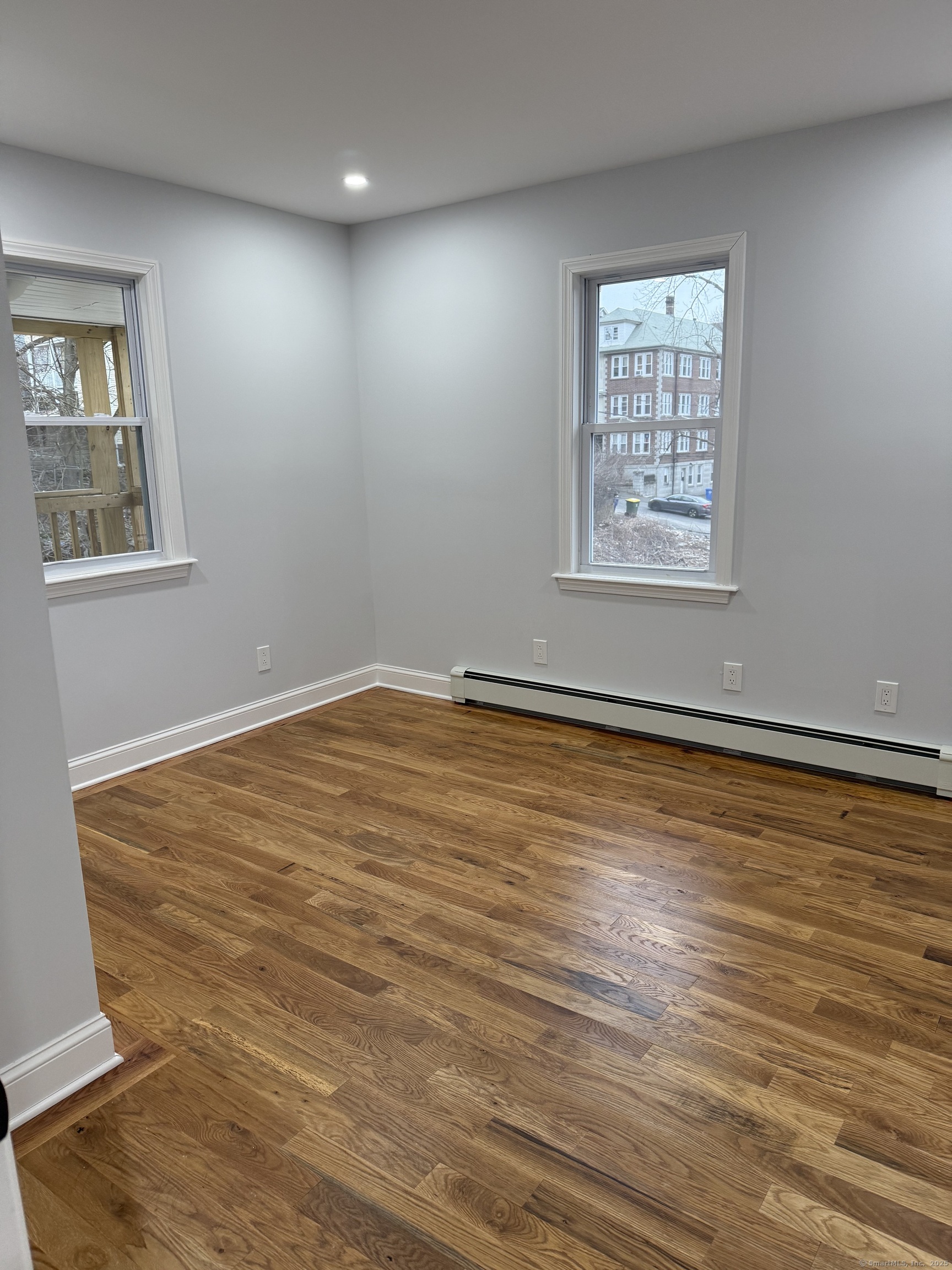 Waterbury, Connecticut, 06704, United States, 12 Bedrooms Bedrooms, ,3 BathroomsBathrooms,Residential,For Sale,1920350