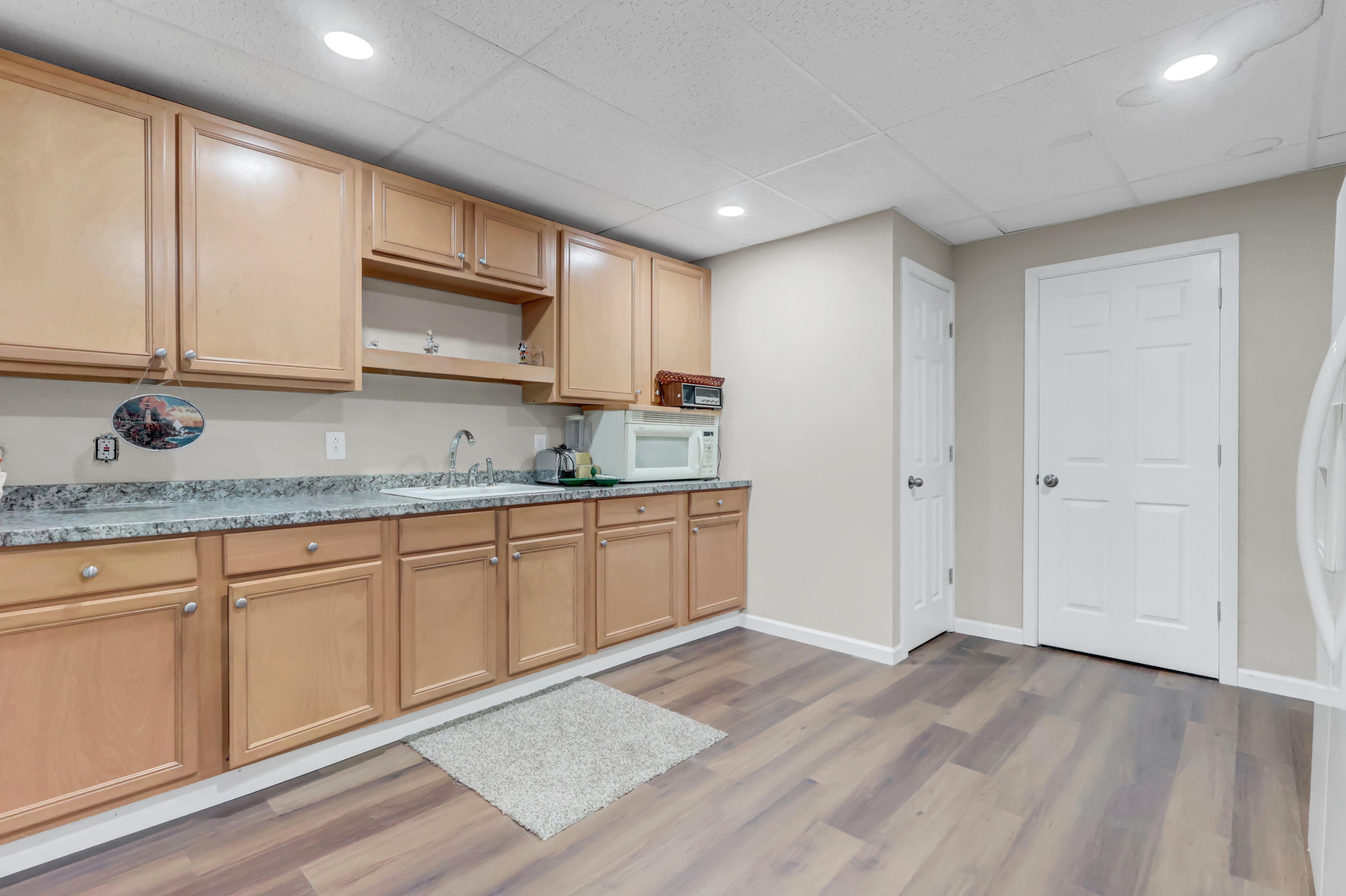 West Babylon, New York, 11704, United States, 3 Bedrooms Bedrooms, ,3 BathroomsBathrooms,Residential,For Sale,1977604