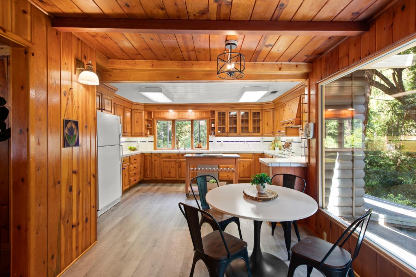 Boulder Creek, California, 95006, United States, 6 Bedrooms Bedrooms, ,4 BathroomsBathrooms,Residential,For Sale,1848590