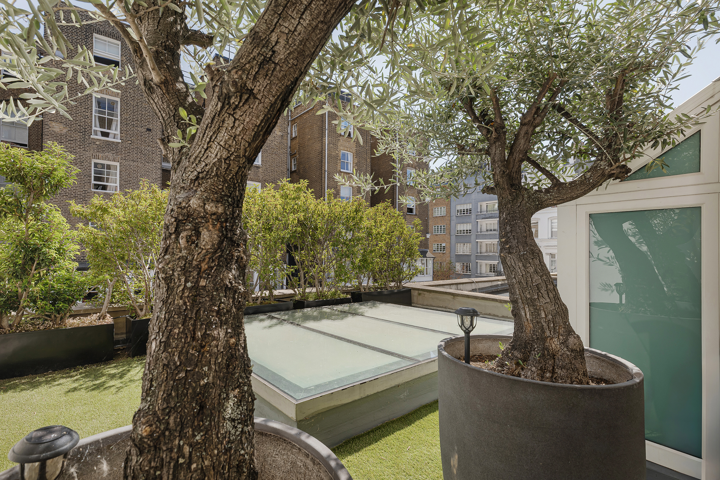  A Magnificent Six-Bedroom Residence with Pool and Roof Terrace in Kensington - 物件實景