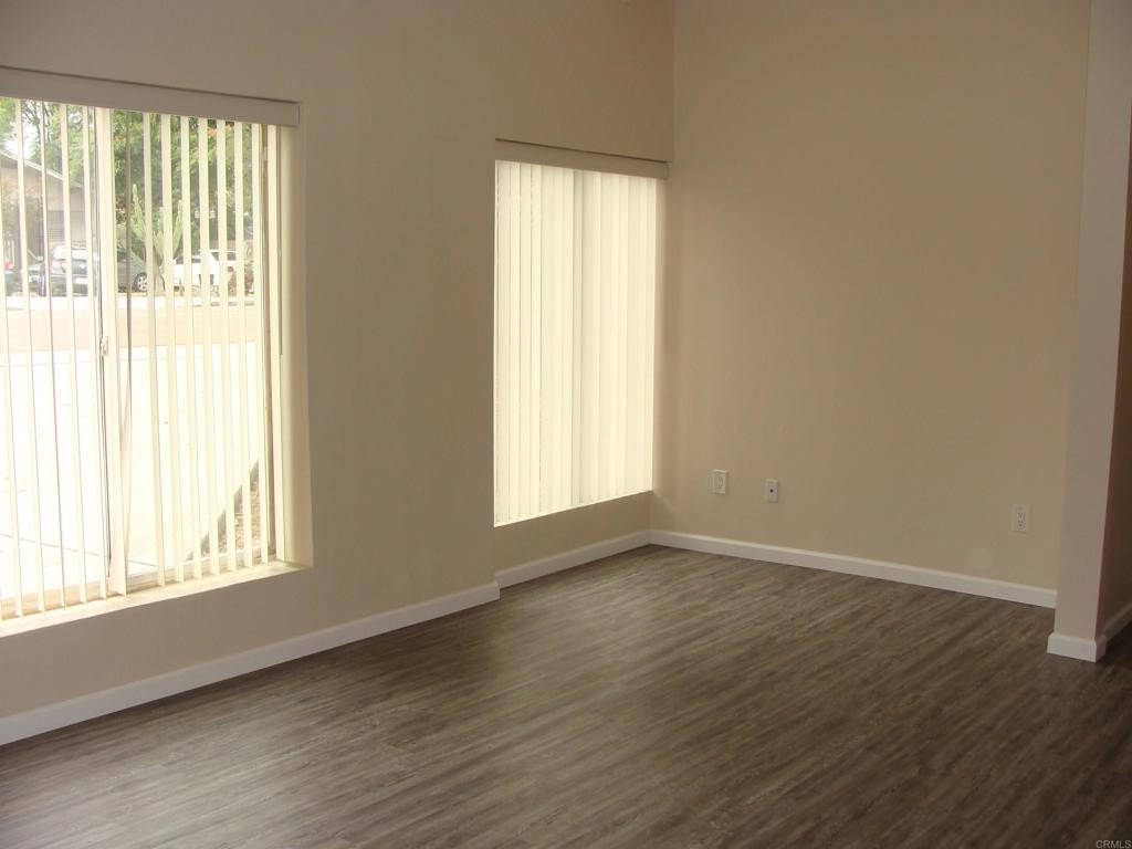 Lakeside, California, 92040, United States, 6 Bedrooms Bedrooms, ,3 BathroomsBathrooms,Residential,For Sale,1905871