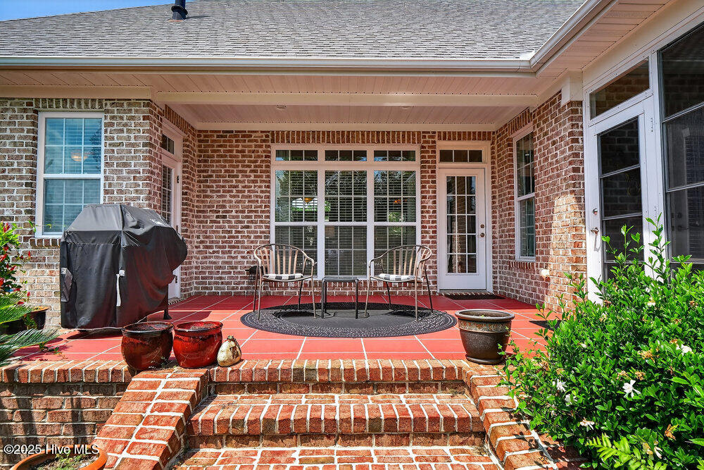 Leland, North Carolina, 28451, United States, 4 Bedrooms Bedrooms, ,3 BathroomsBathrooms,Residential,For Sale,1926317