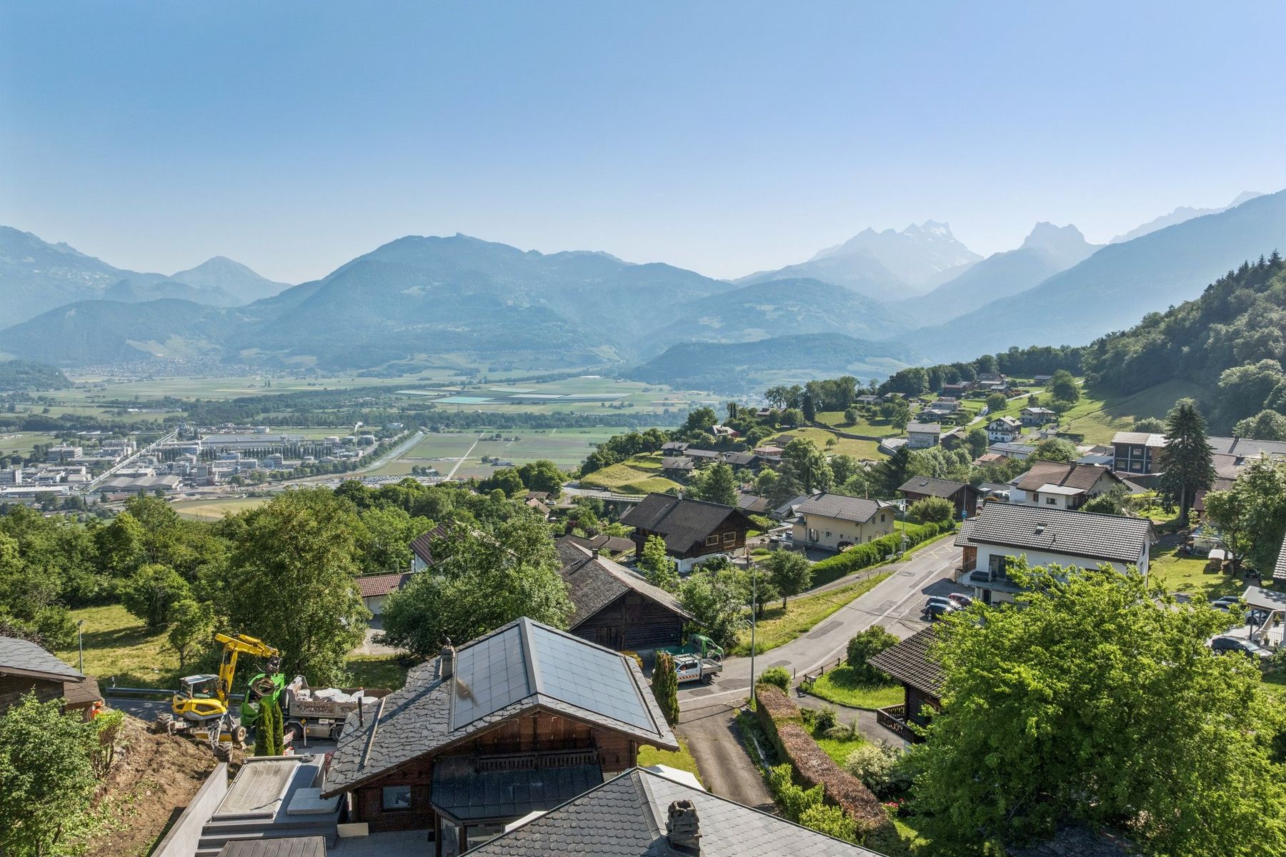  Beautifully renovated chalet with exceptional views - 物件實景