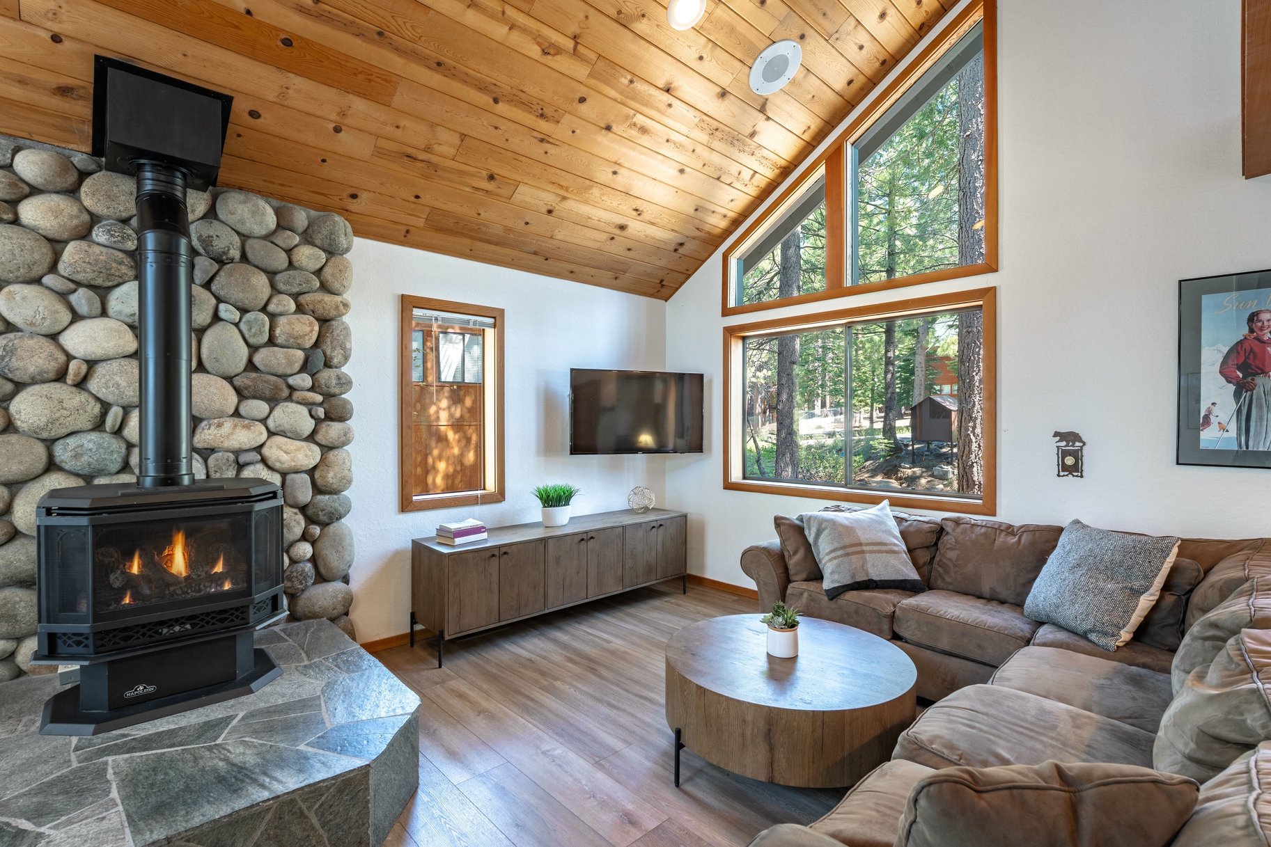  Move-In Ready Mountain Escape - 物件實景