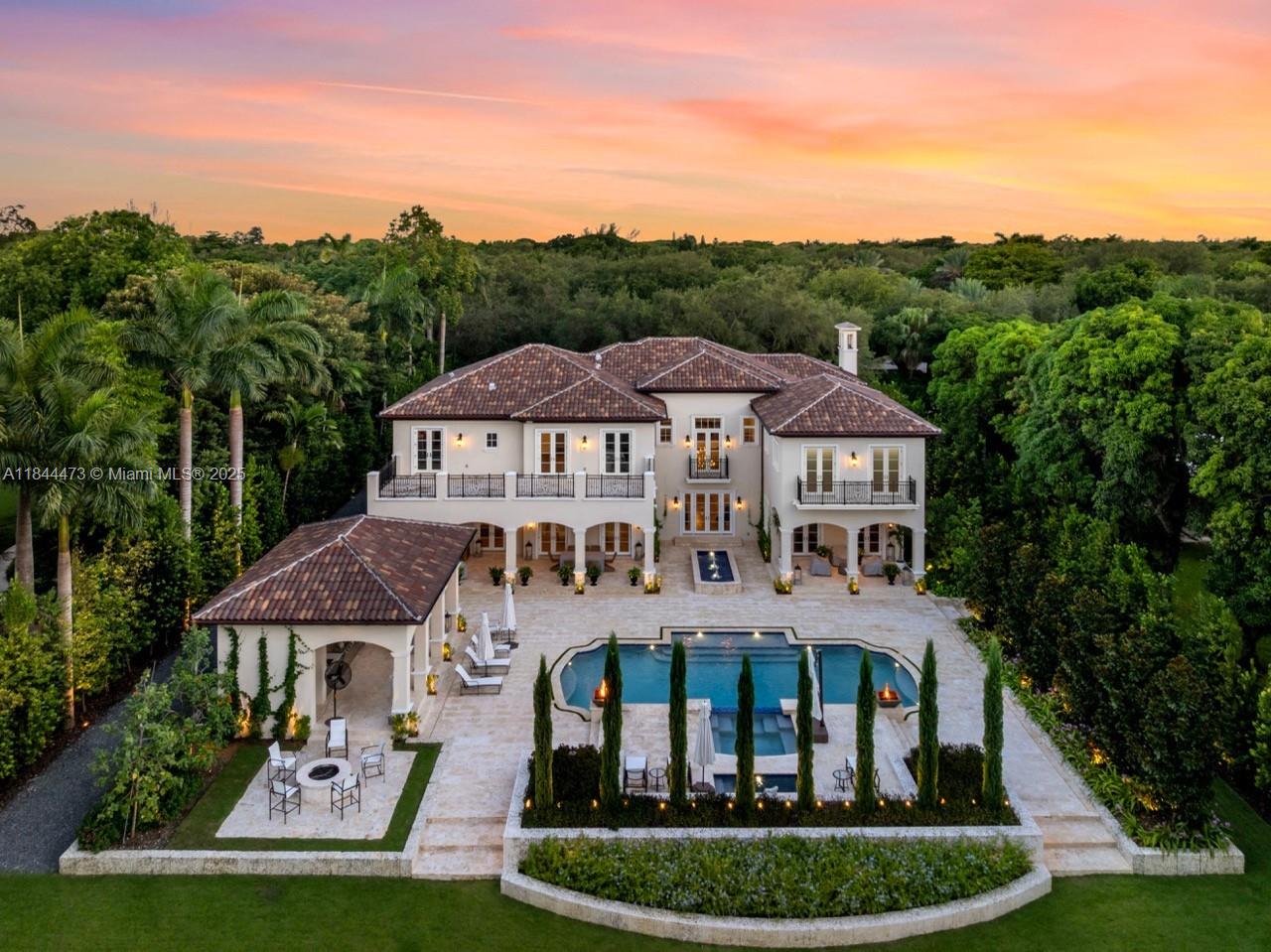 Miami, Florida, 33143, United States, 7 Bedrooms Bedrooms, ,10 BathroomsBathrooms,Residential,For Sale,1927451