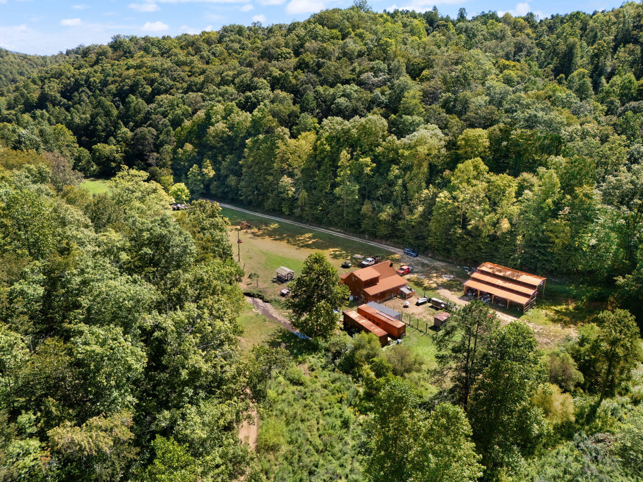 Sextons Creek, Kentucky, 40983, United States, 3 Bedrooms Bedrooms, ,2 BathroomsBathrooms,Residential,For Sale,1938834