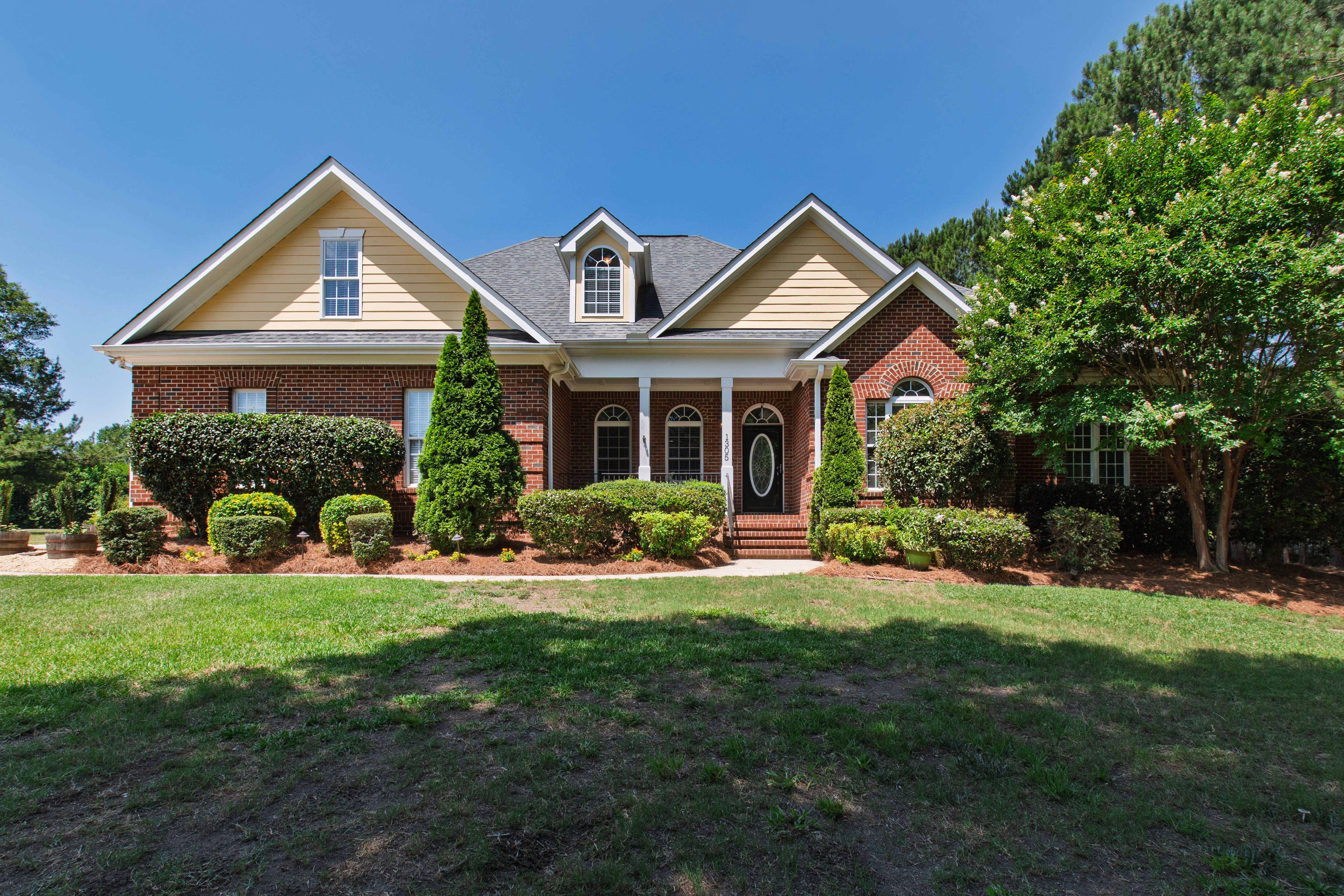  1305 Brook Hill Drive, Clayton, NC 27520 - 物件實景