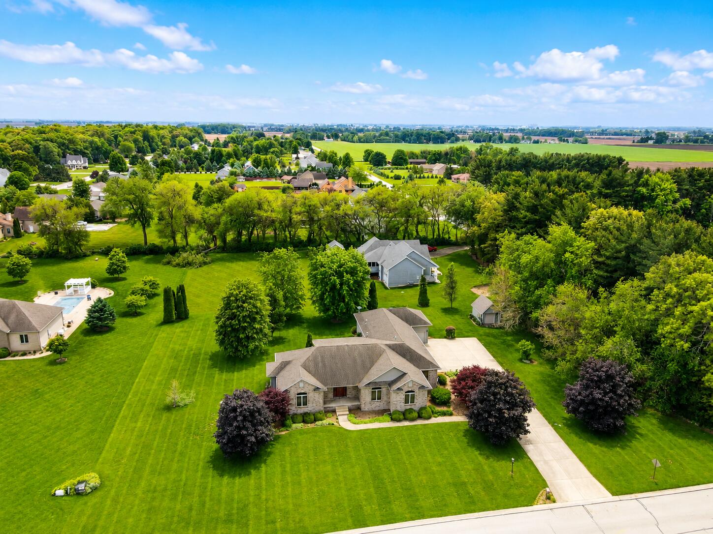 Valparaiso, Indiana, 46383, United States, 3 Bedrooms Bedrooms, ,3 BathroomsBathrooms,Residential,For Sale,2048382