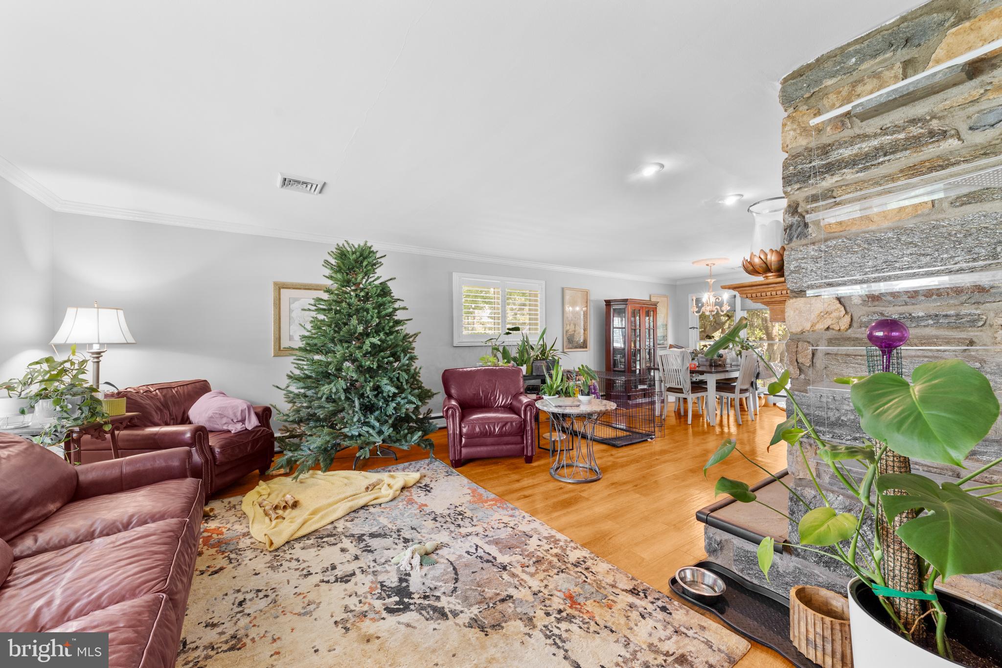 DEVON, Pennsylvania, 19333, United States, 3 Bedrooms Bedrooms, ,3 BathroomsBathrooms,Residential,For Sale,1928574