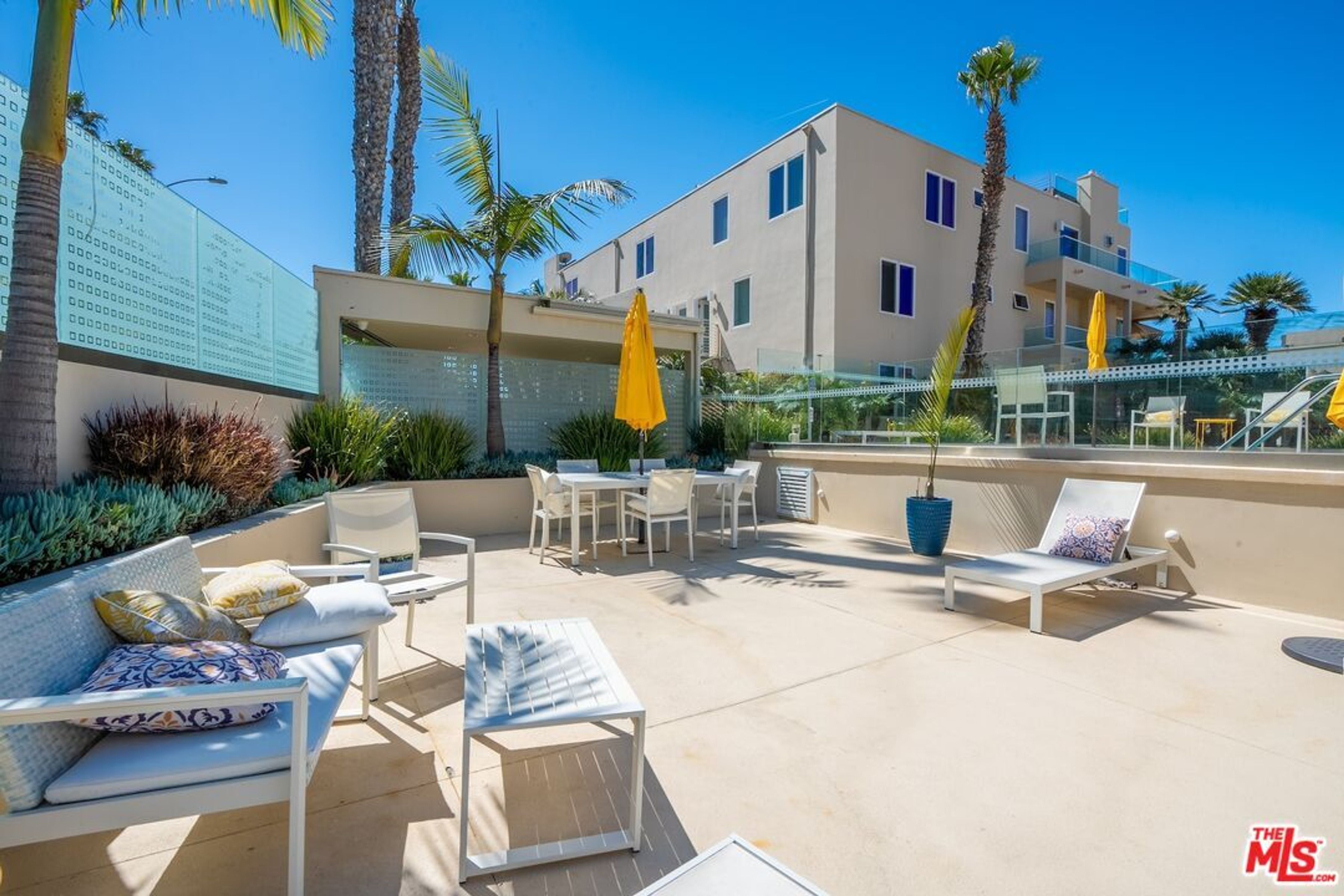  7301 Vista Del Mar, B105 - 物件實景