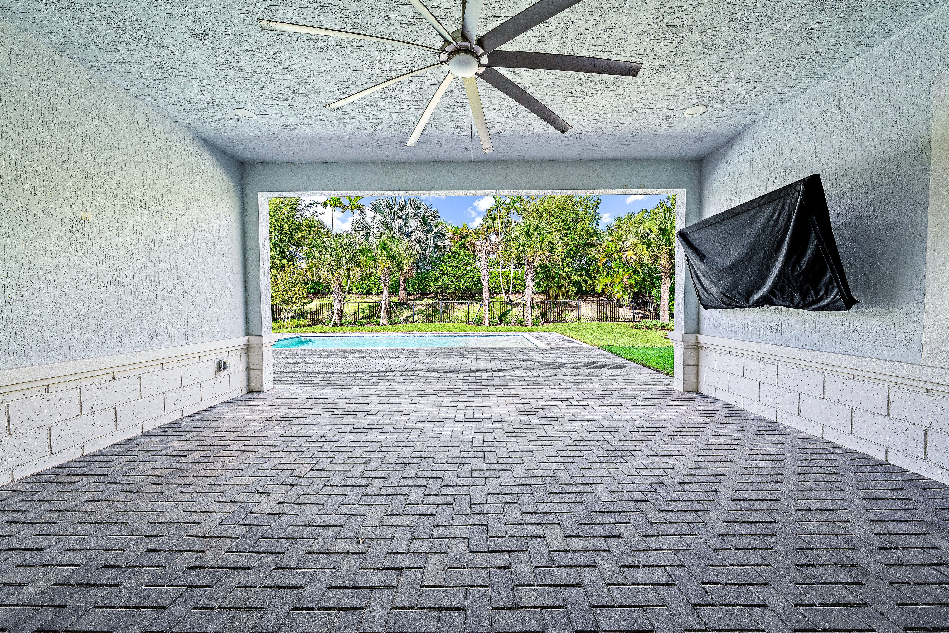  9224 Crestview Circle - 物件實景