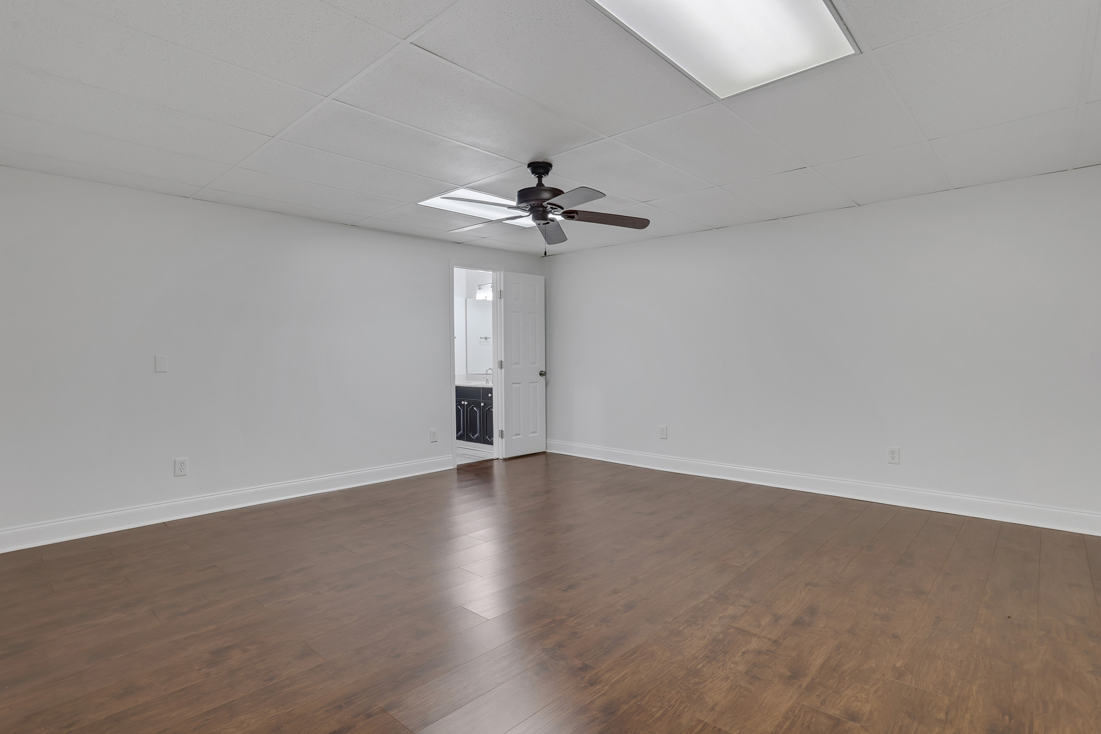  Timeless Elegance Meets Modern Sophistication in Roswell - 物件實景