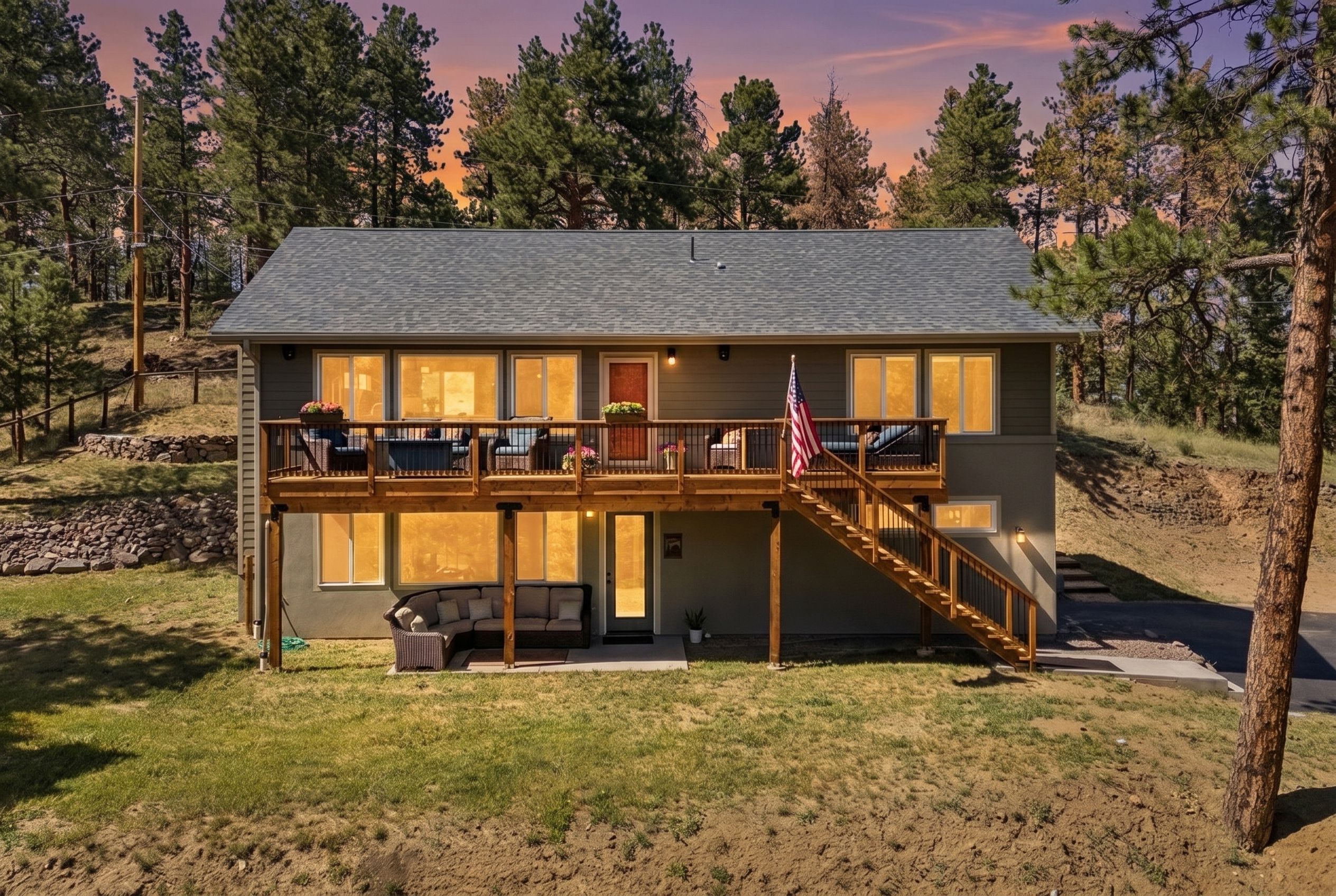  Raised Ranch Living with Spectacular Views - 物件實景
