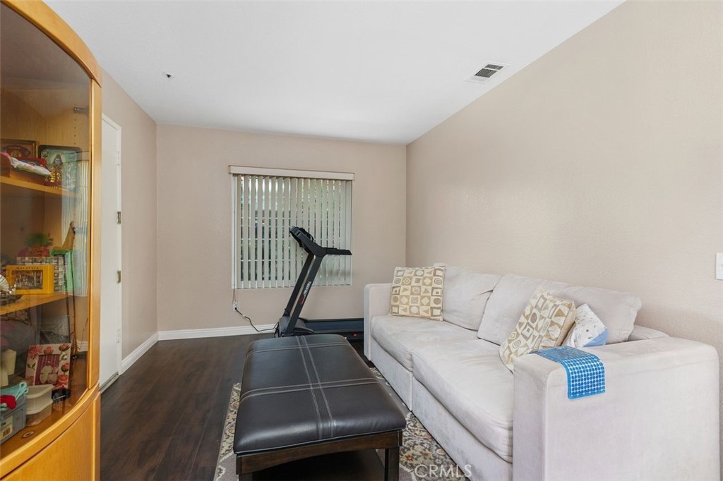 Fontana, California, 92337, United States, 4 Bedrooms Bedrooms, ,3 BathroomsBathrooms,Residential,For Sale,1926621
