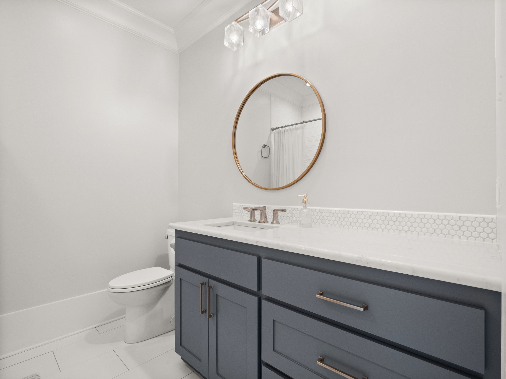 Many, Louisiana, 71449, United States, 3 Bedrooms Bedrooms, ,4 BathroomsBathrooms,Residential,For Sale,1998076