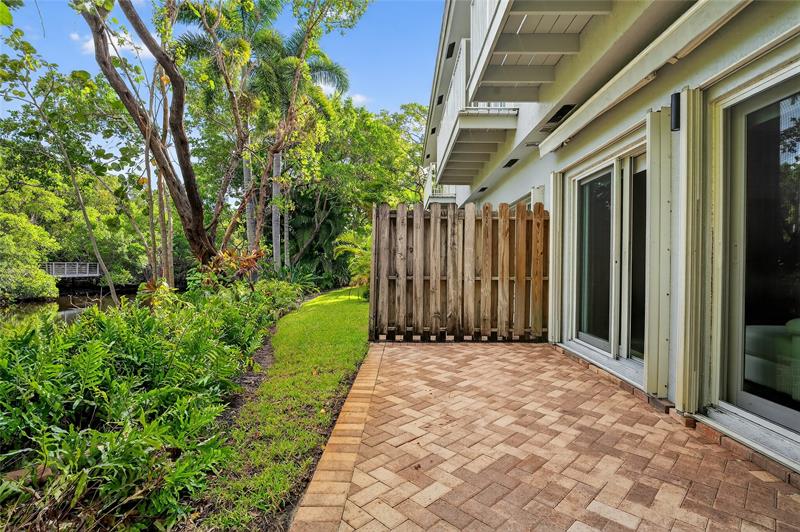 Fort Lauderdale, Florida, 33305, United States, 2 Bedrooms Bedrooms, ,3 BathroomsBathrooms,Residential,For Sale,1957738