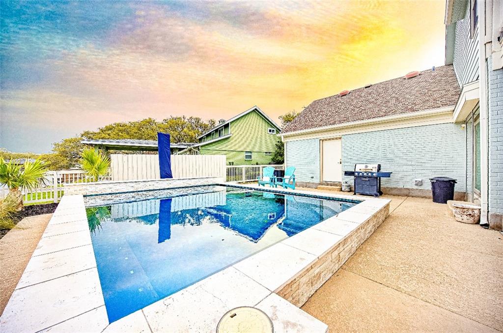 Rockport, Texas, 78382, United States, 3 Bedrooms Bedrooms, ,4 BathroomsBathrooms,Residential,For Sale,1892690