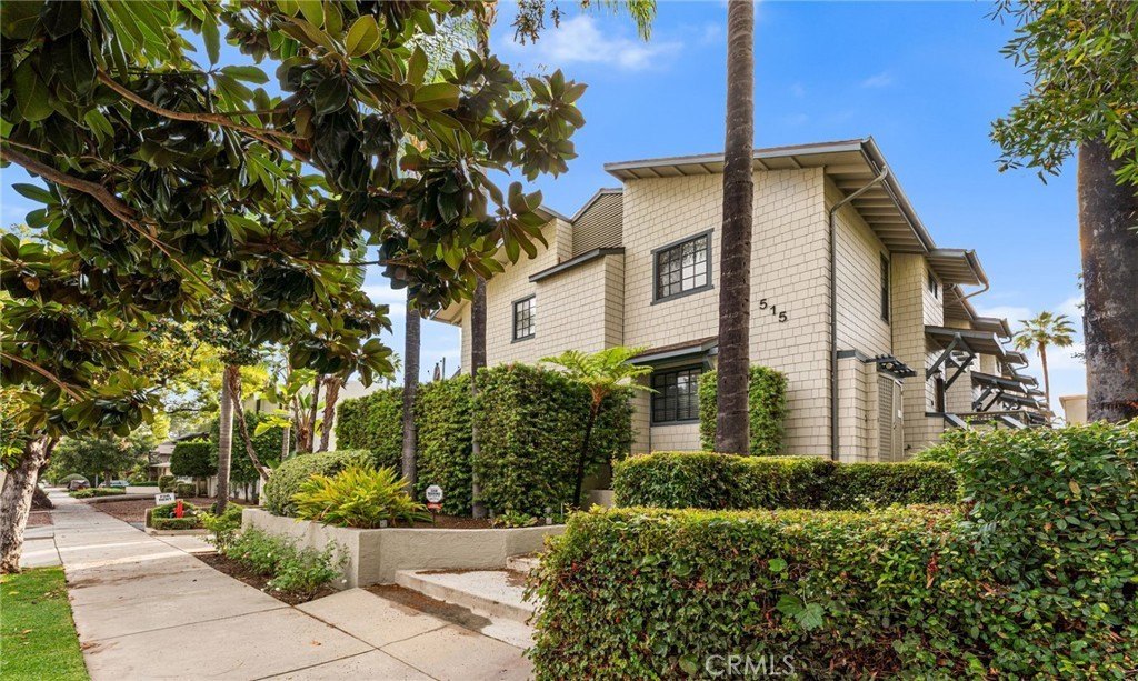 Pasadena, California, 91101, United States, 3 Bedrooms Bedrooms, ,3 BathroomsBathrooms,Residential,For Sale,1984224