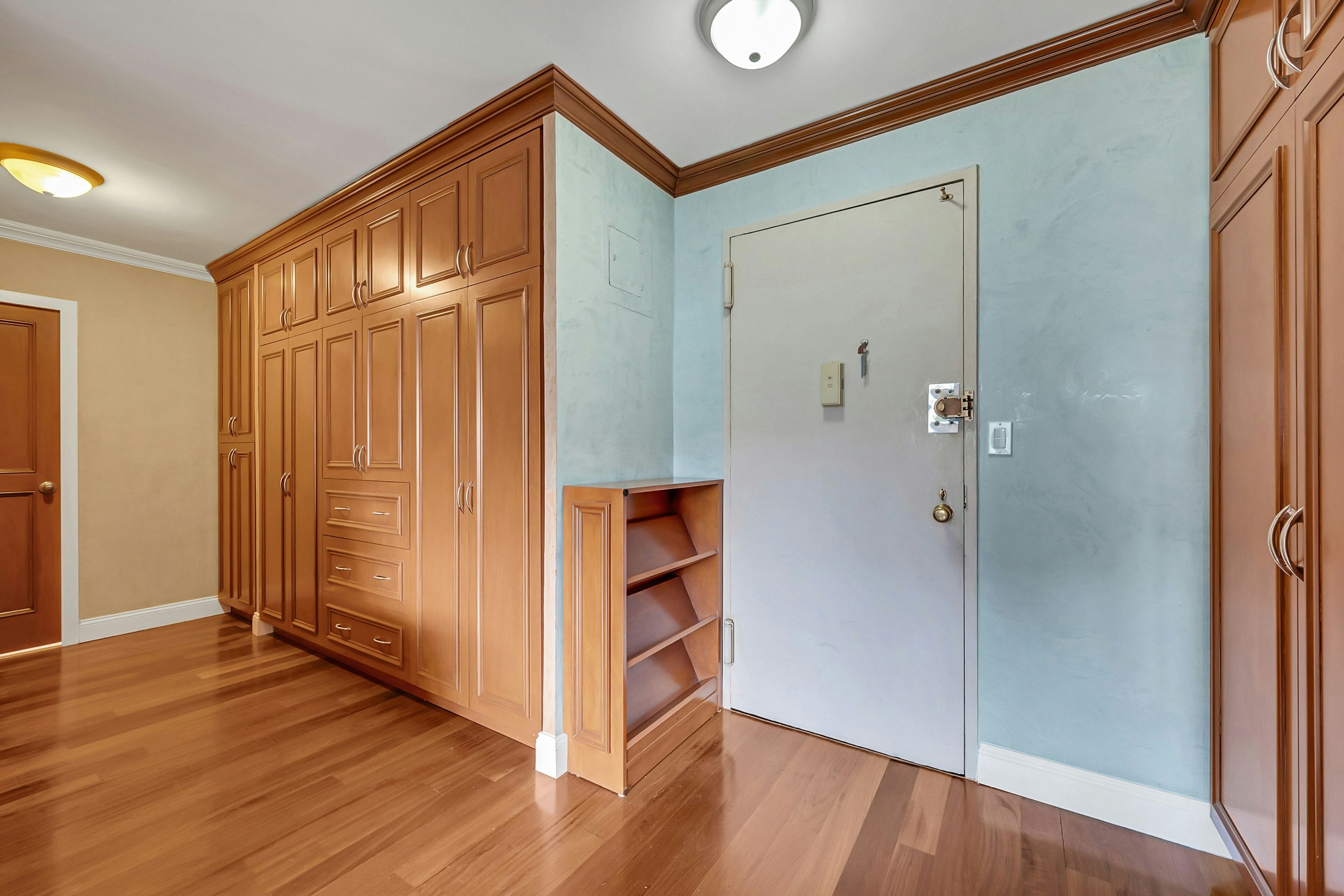  555 Kappock Street - 物件實景