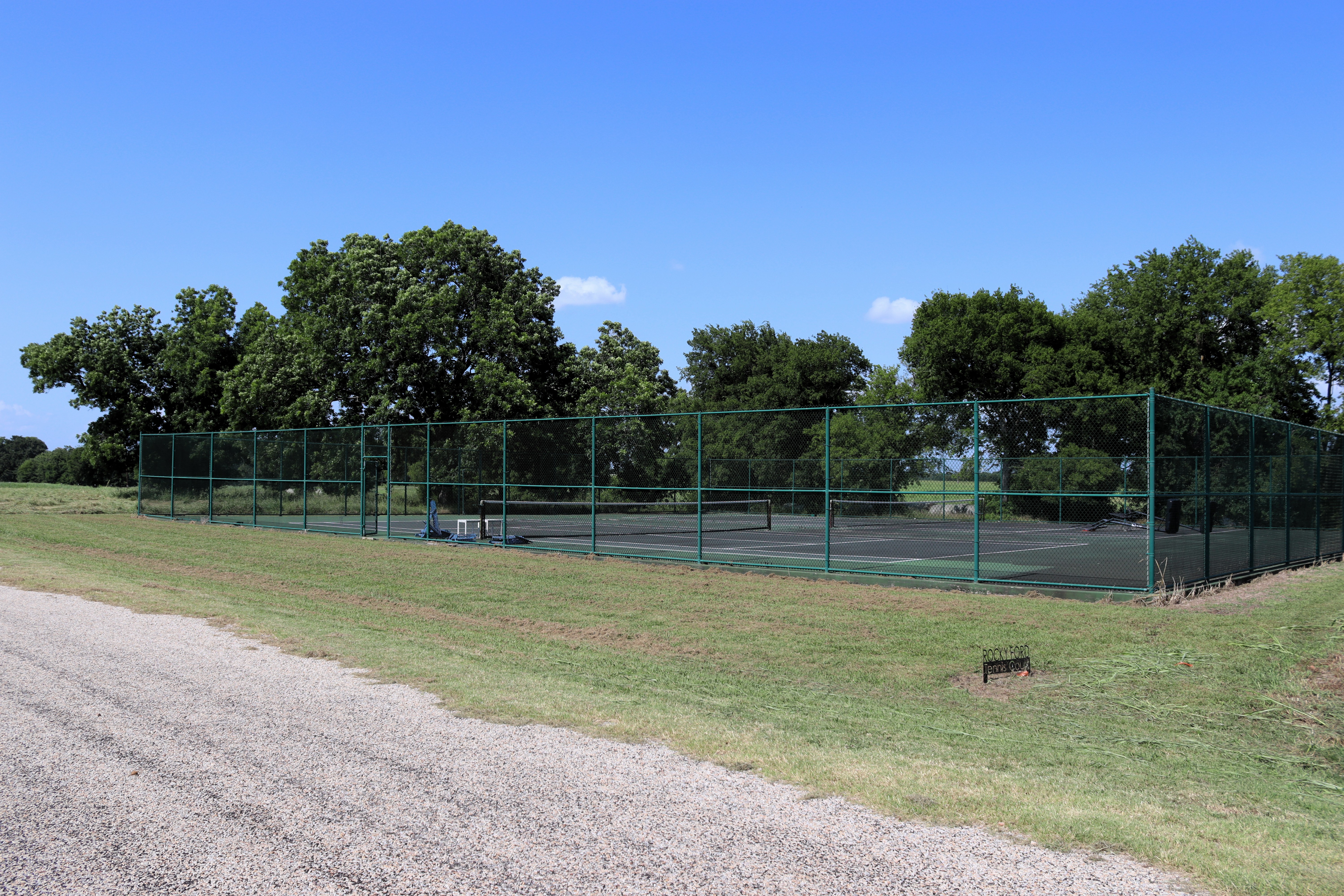 Lone Oak, Texas, 75453, United States, 3 Bedrooms Bedrooms, ,2 BathroomsBathrooms,Residential,For Sale,1880649