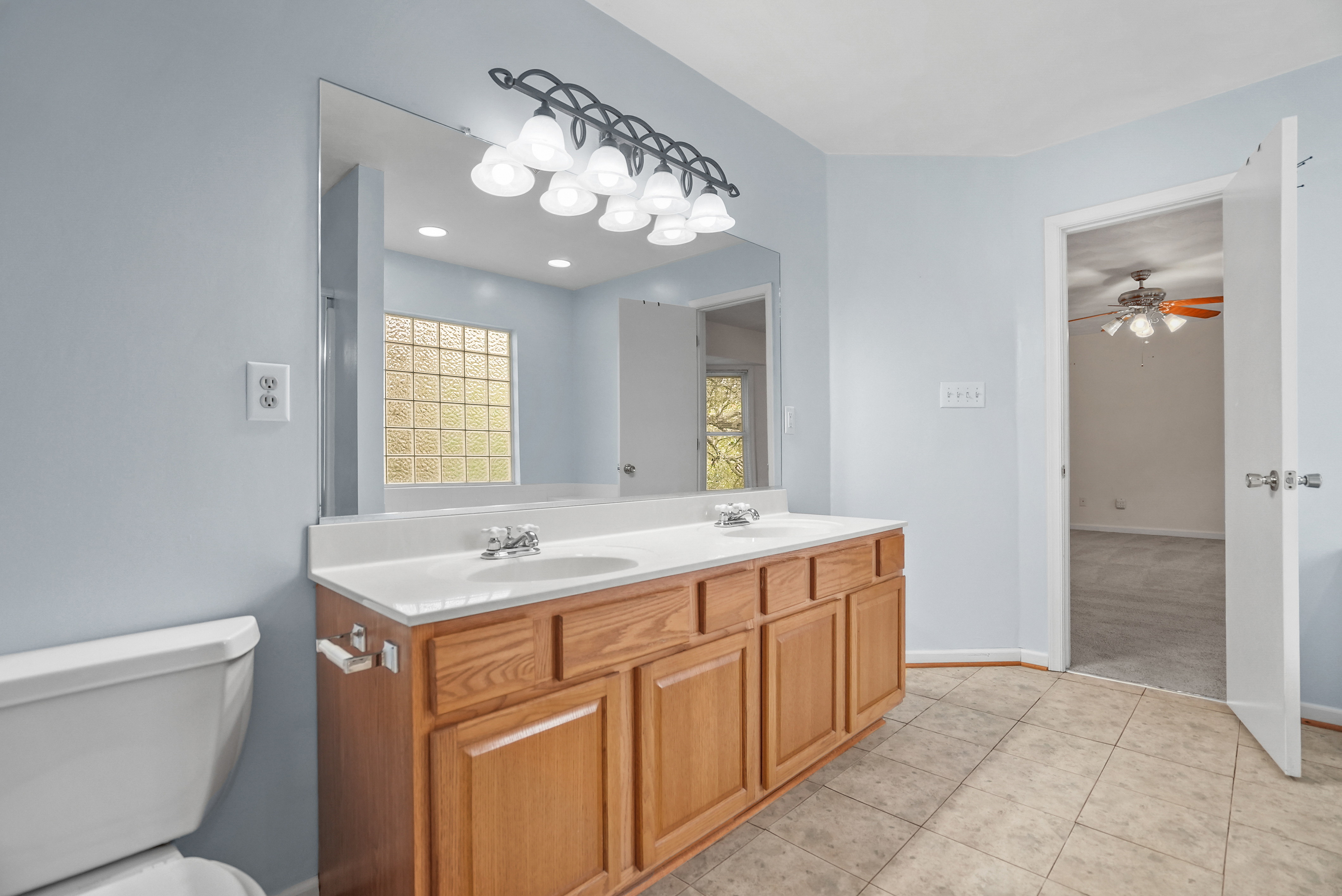  2112 Pretty Lake Avenue, Norfolk, VA, 23518 - 物件實景