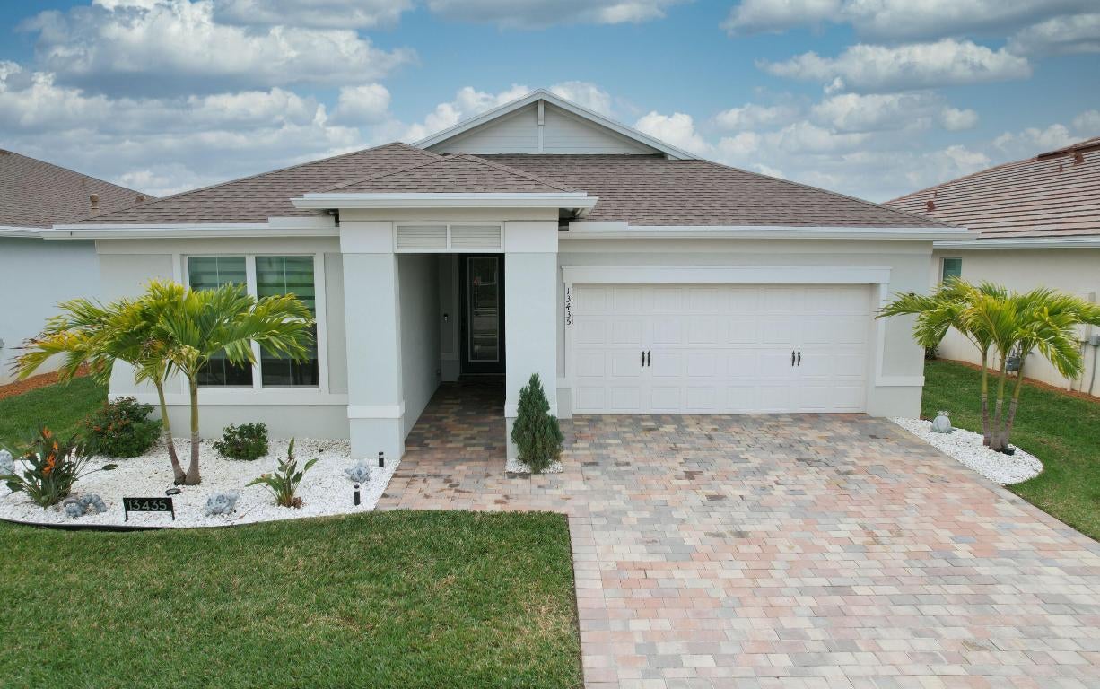 Port St Lucie, Florida, 34987, United States, 2 Bedrooms Bedrooms, ,2 BathroomsBathrooms,Residential,For Sale,2008959