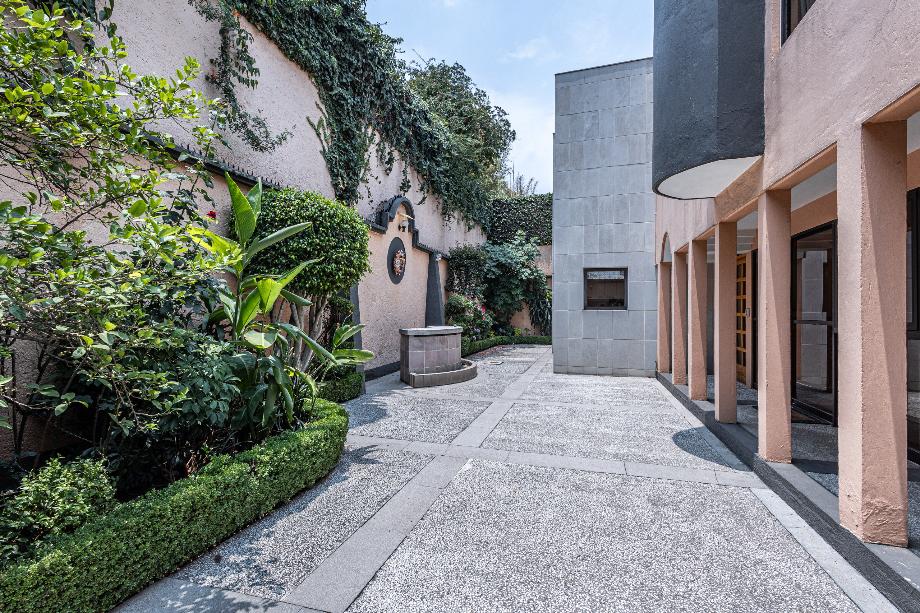 Bosque de Ciruelos, Miguel Hidalgo, Ciudad de México, 11700, Mexico, 4 Bedrooms Bedrooms, ,4 BathroomsBathrooms,Residential,For Sale,Bosque de Ciruelos,1554603