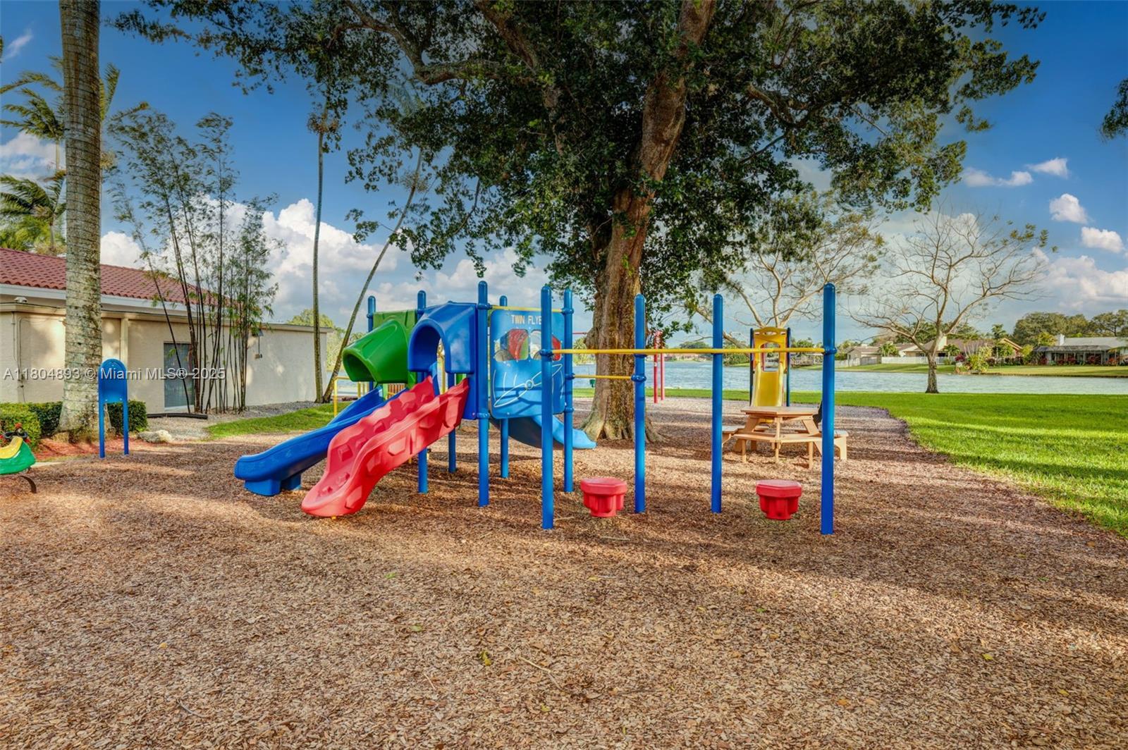 Cooper City, Florida, 33026, United States, 3 Bedrooms Bedrooms, ,2 BathroomsBathrooms,Residential,For Sale,1827965