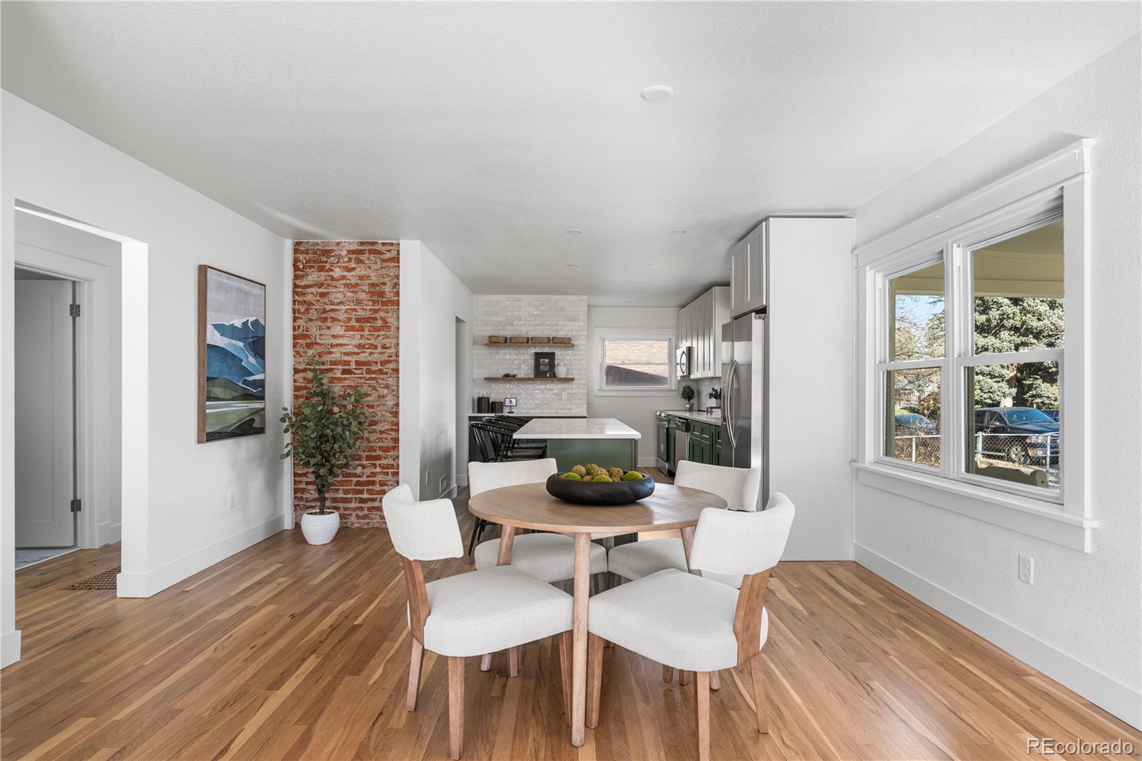 Englewood, Colorado, 80110, United States, 4 Bedrooms Bedrooms, ,2 BathroomsBathrooms,Residential,For Sale,1993019