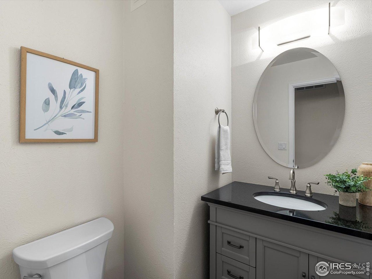 Boulder, Colorado, 80301, United States, 3 Bedrooms Bedrooms, ,3 BathroomsBathrooms,Residential,For Sale,1991465