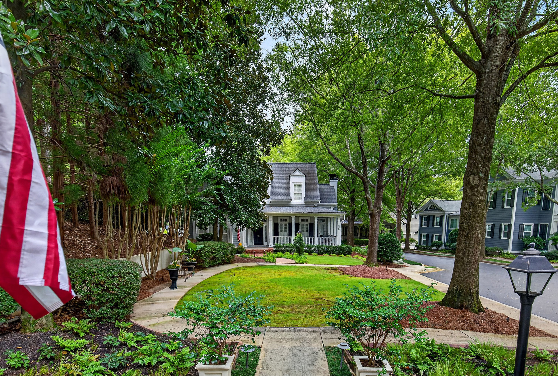  Lovely Home on Large Parkside Estate Lot in Beautiful North Cove - 物件實景