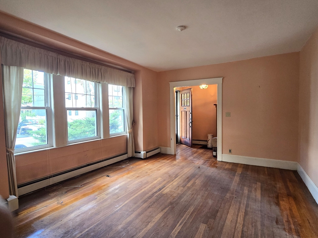 Cambridge, Massachusetts, 02138, United States, 6 Bedrooms Bedrooms, ,3 BathroomsBathrooms,Residential,For Sale,2000907