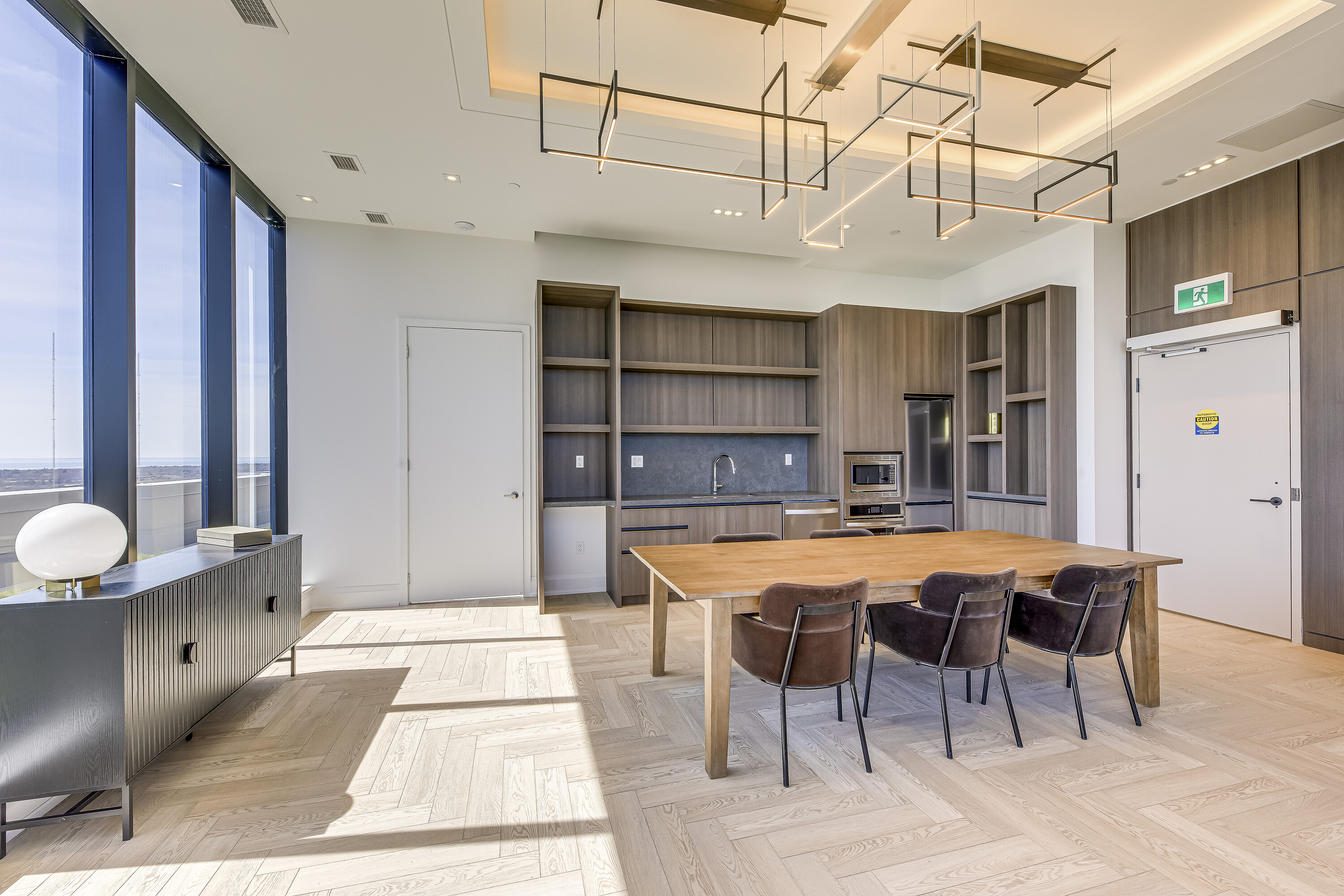  Modern Condo Living - 物件實景
